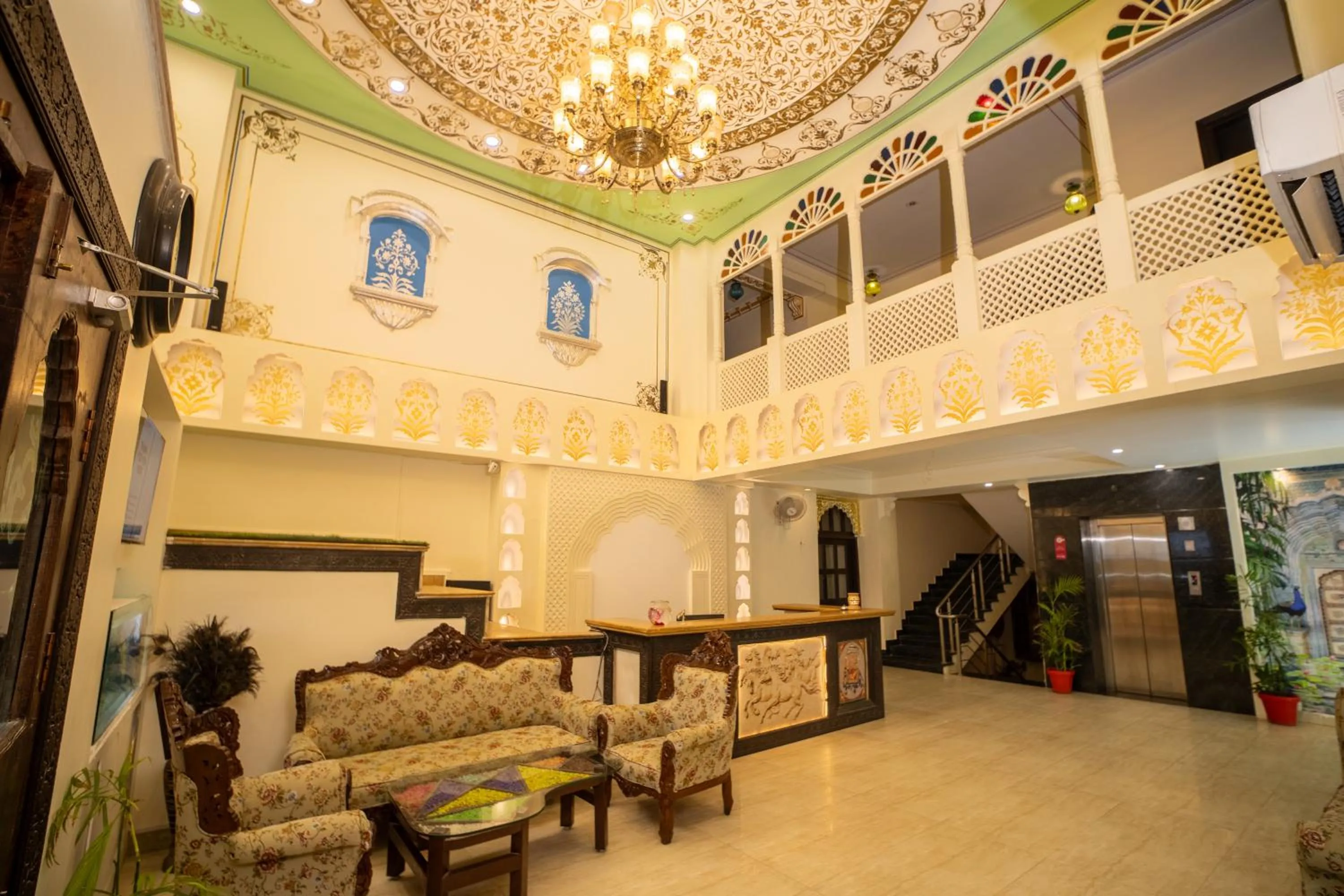 Lobby or reception in Hotel Laxmi Niwas - A Heritage Retreat