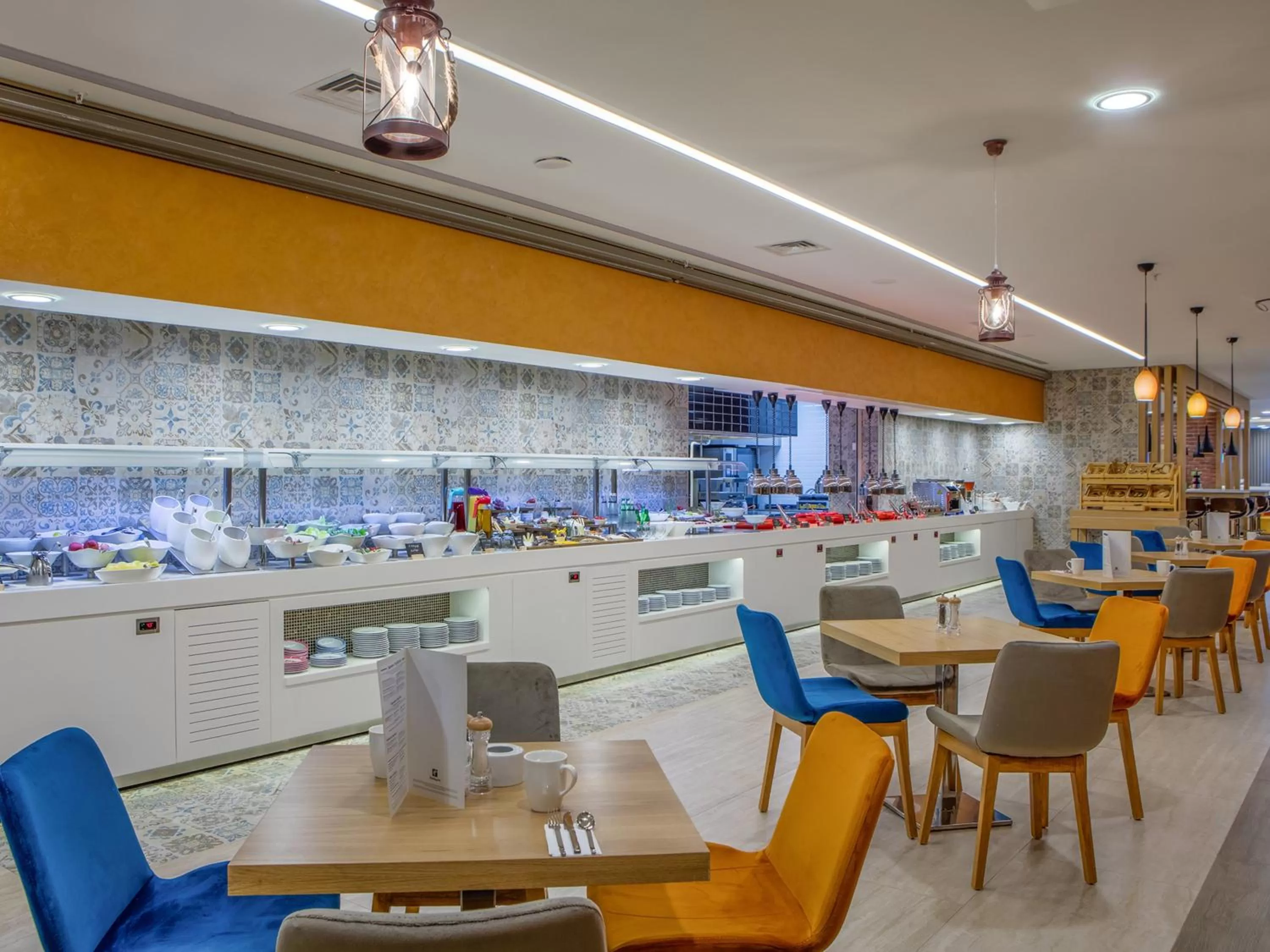 Restaurant/places to eat in Holiday Inn Antalya - Lara by IHG