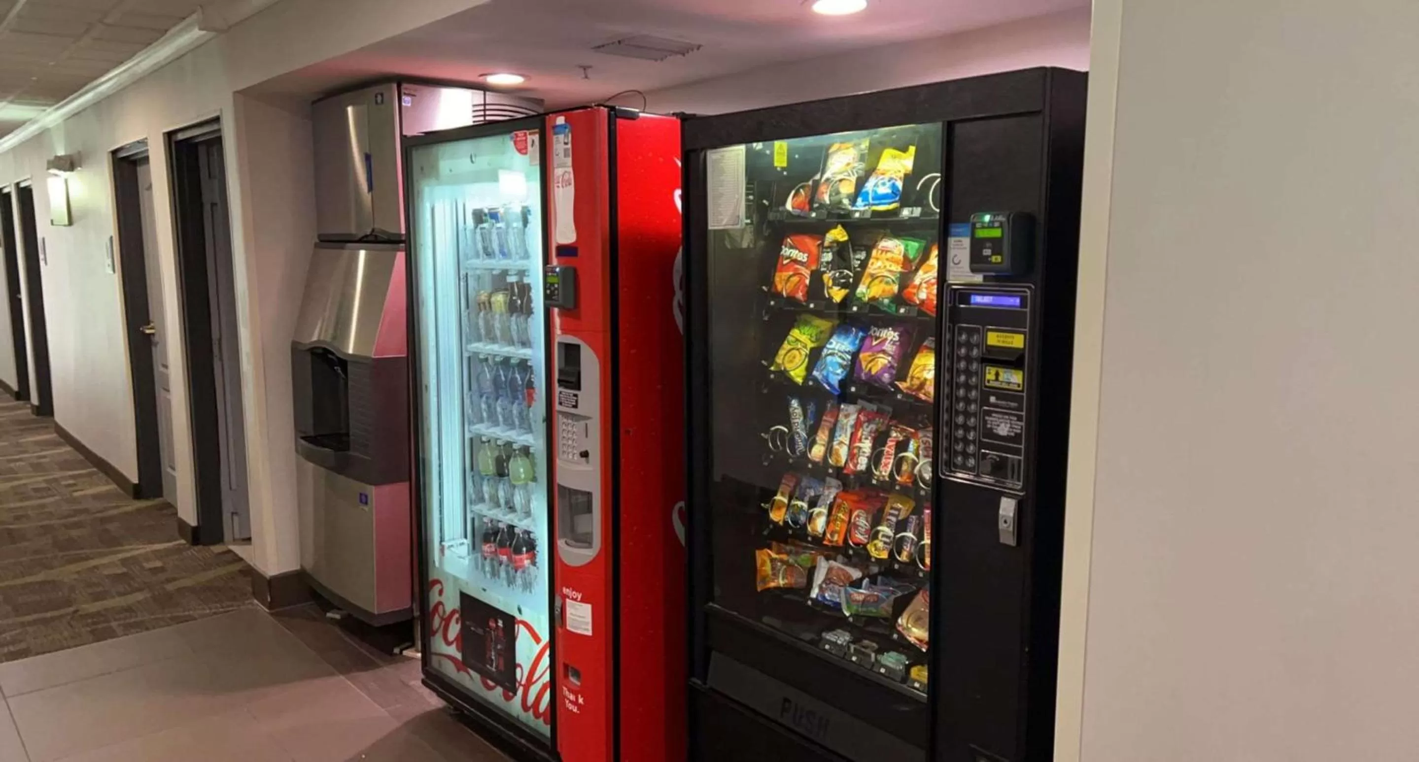 vending machine in Flamingo Inn & Suites Vero Beach I-95