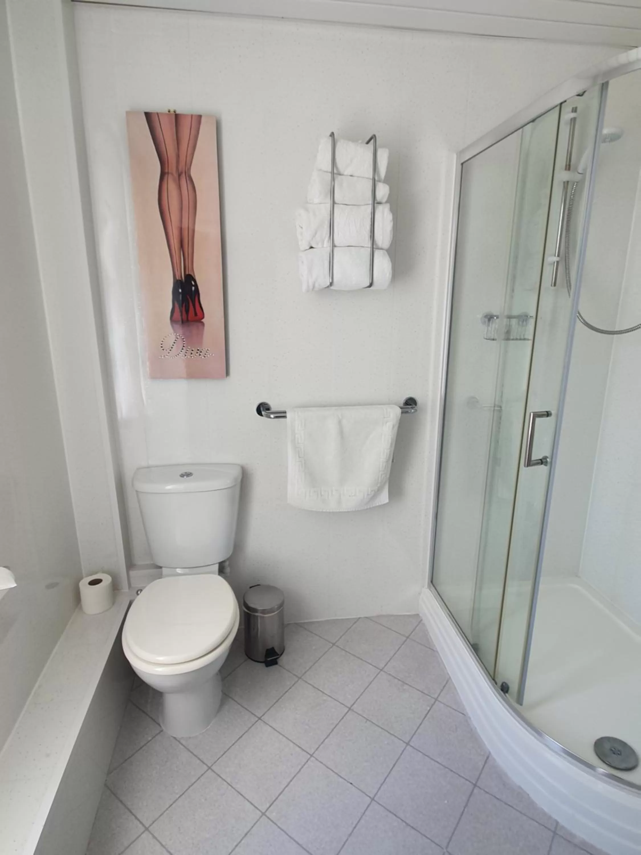 Shower in The Dudley Hotel