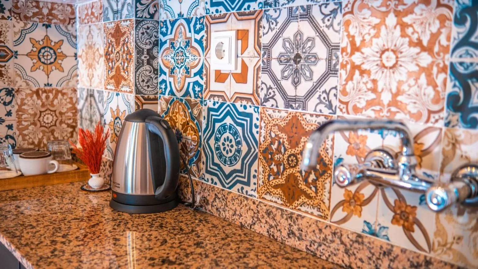 Kitchen or kitchenette in BEETLE HOUSE COFFEE HOTEL