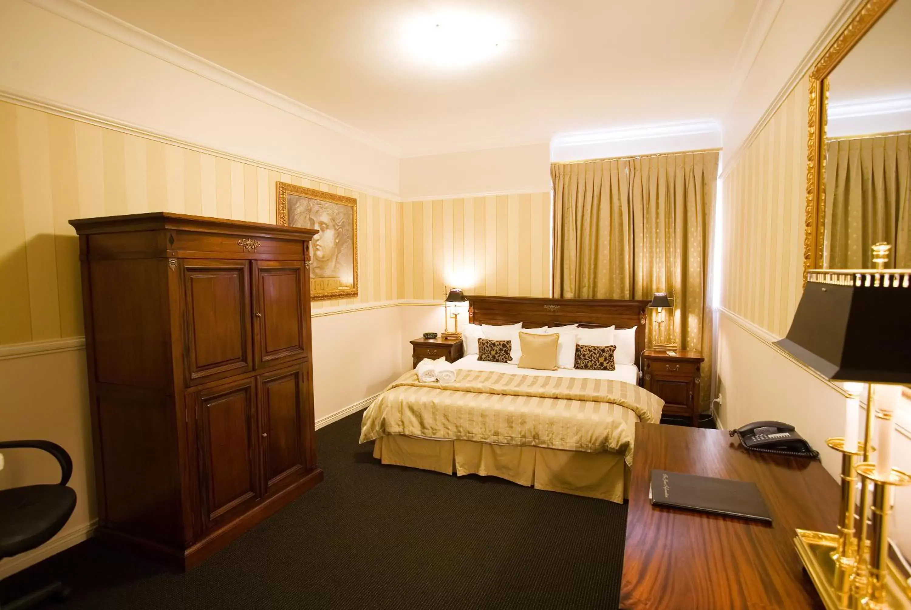 Suite with Spa Bath in Redearth Boutique Hotel Suite with Spa Bath in Redearth Boutique Hotel