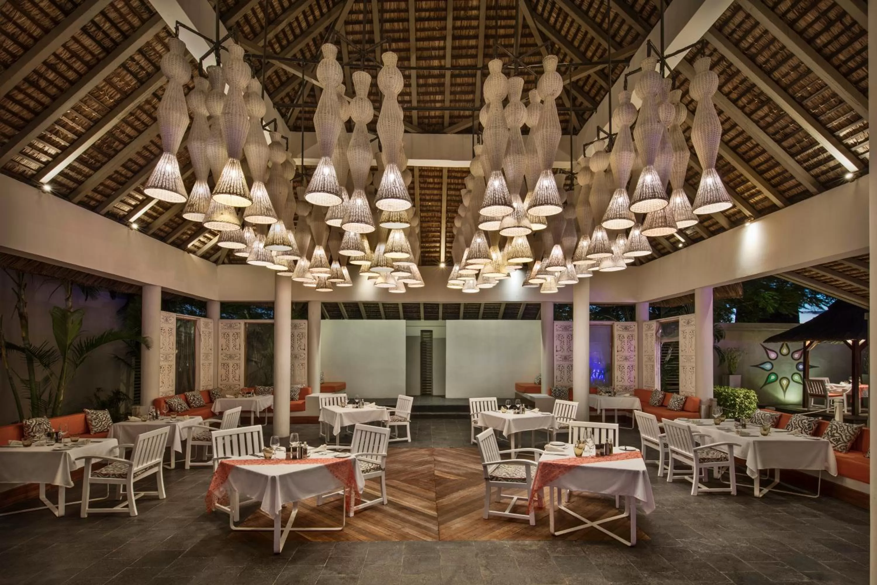 Restaurant/places to eat in Solana Beach Mauritius - Adults Only