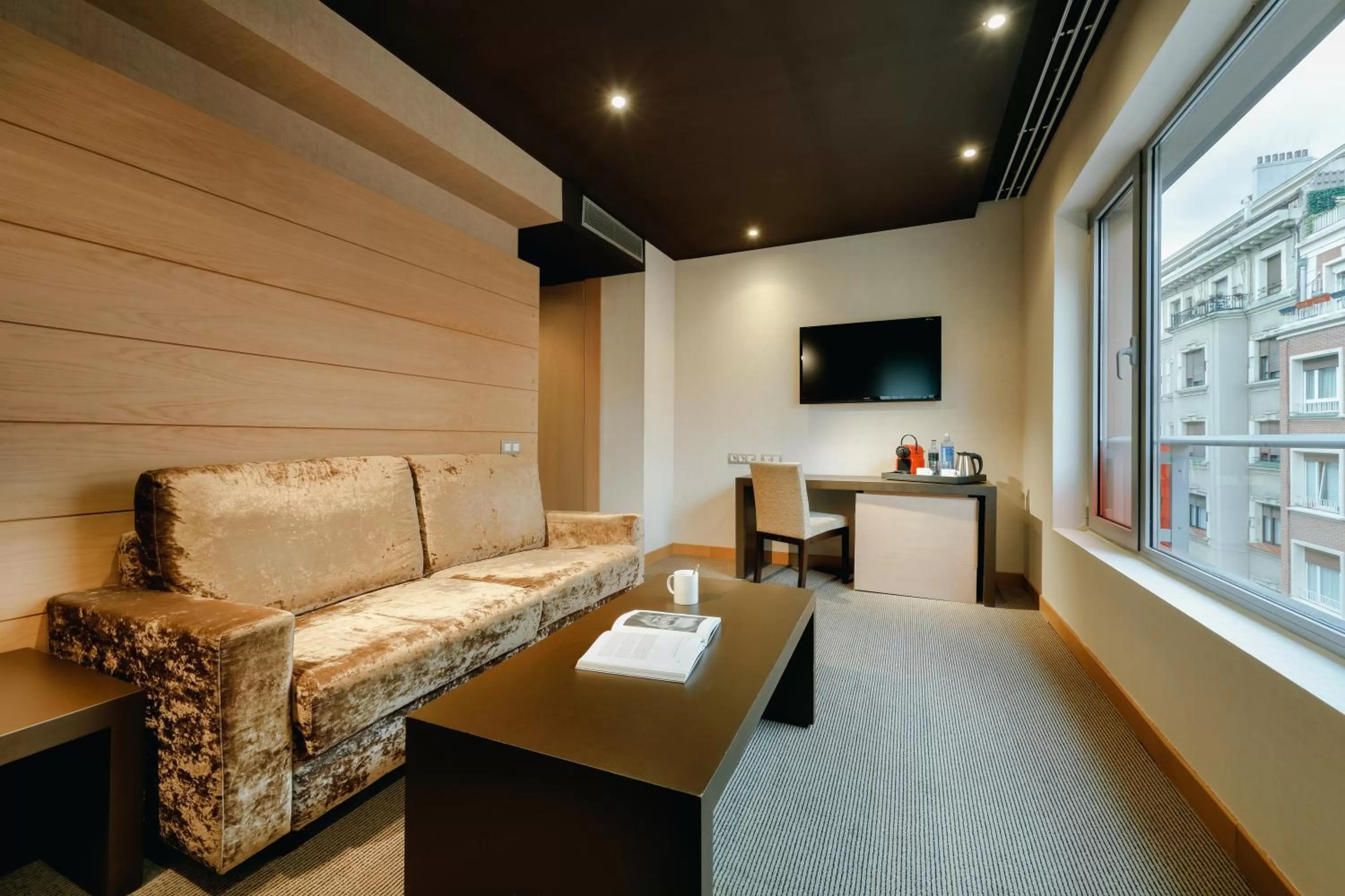 Seating area in Hesperia Bilbao