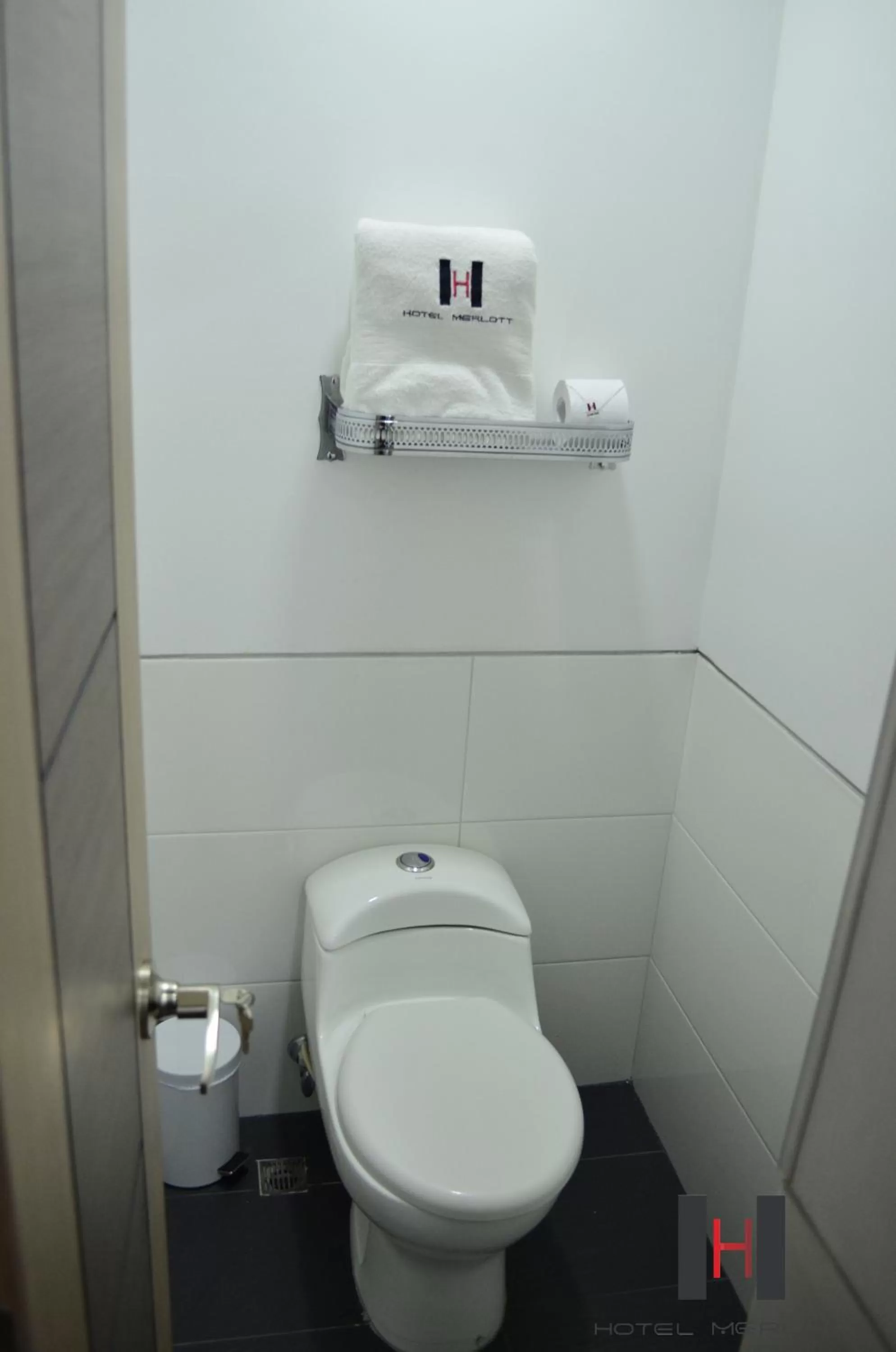 Bathroom in Hotel Merlott 70