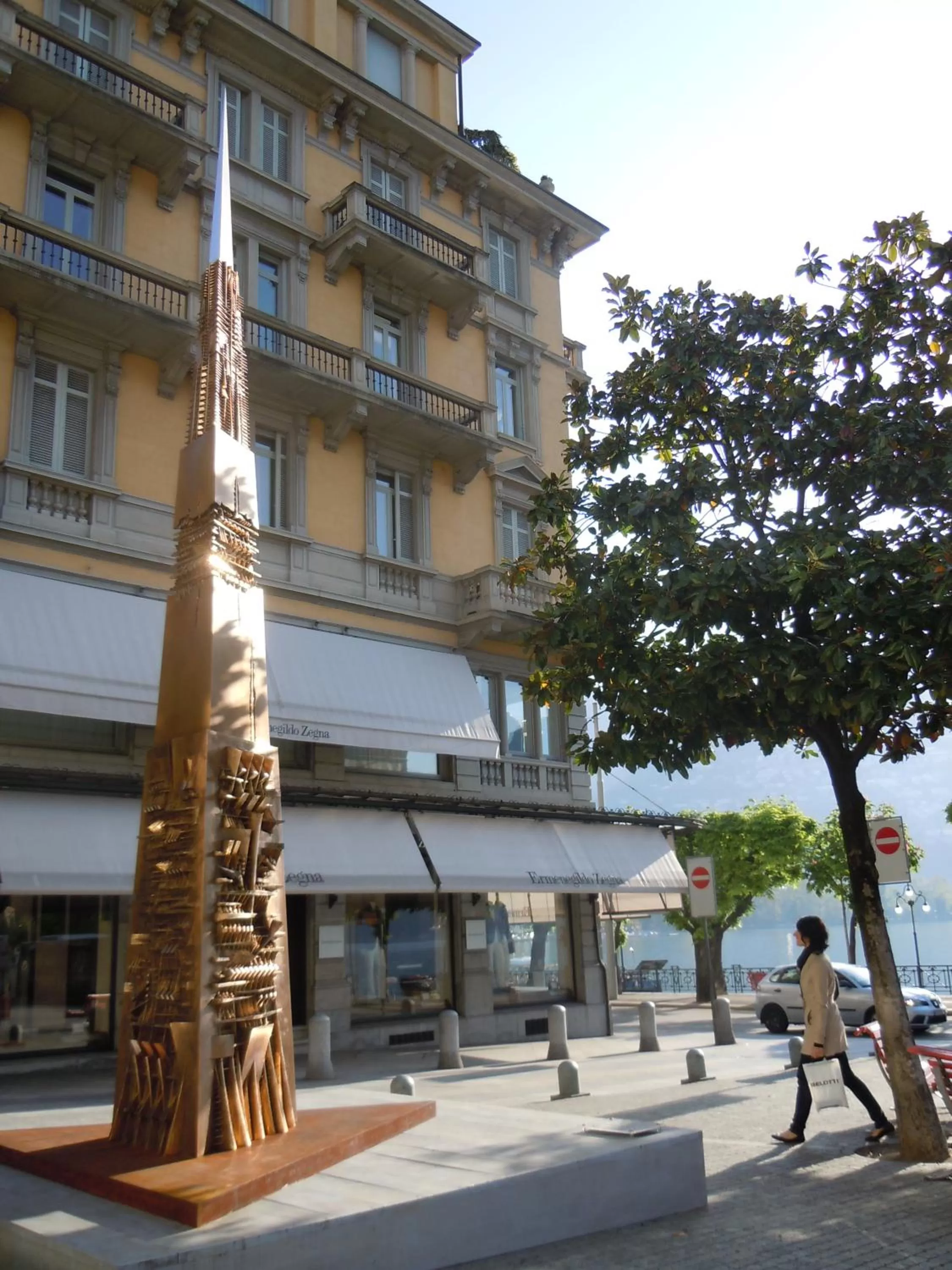 Facade/entrance in Swiss Lodge Nassa Garni