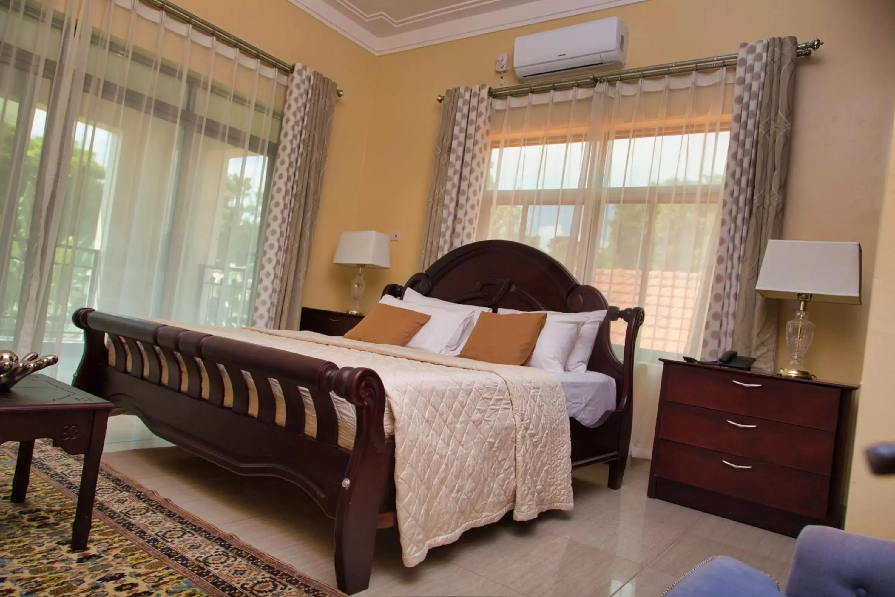 Business Double Room with Gym Access in Lakepoint Villa Business Double Room with Gym Access in Lakepoint Villa