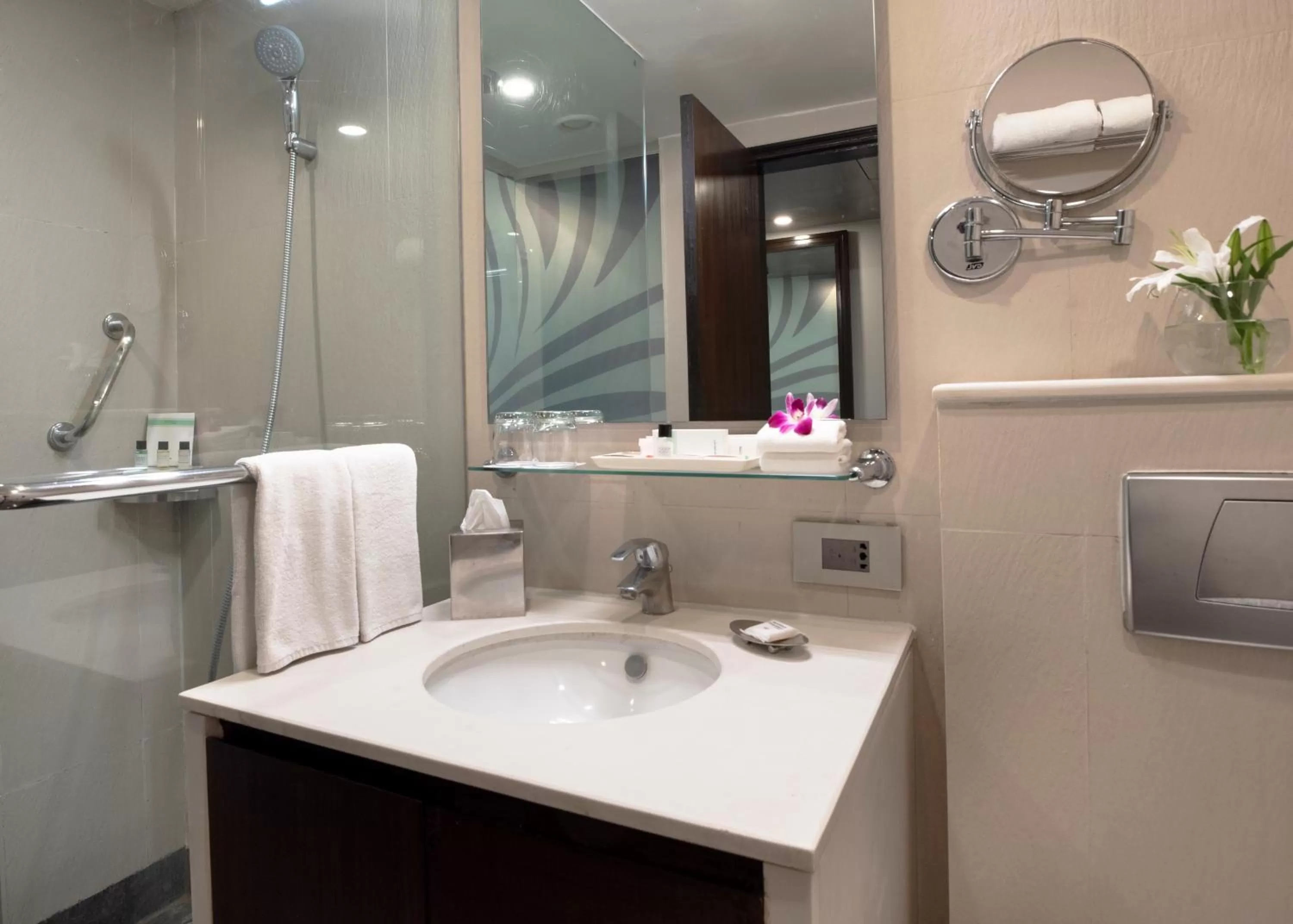Bathroom in Four Points by Sheraton Jaipur, City Square
