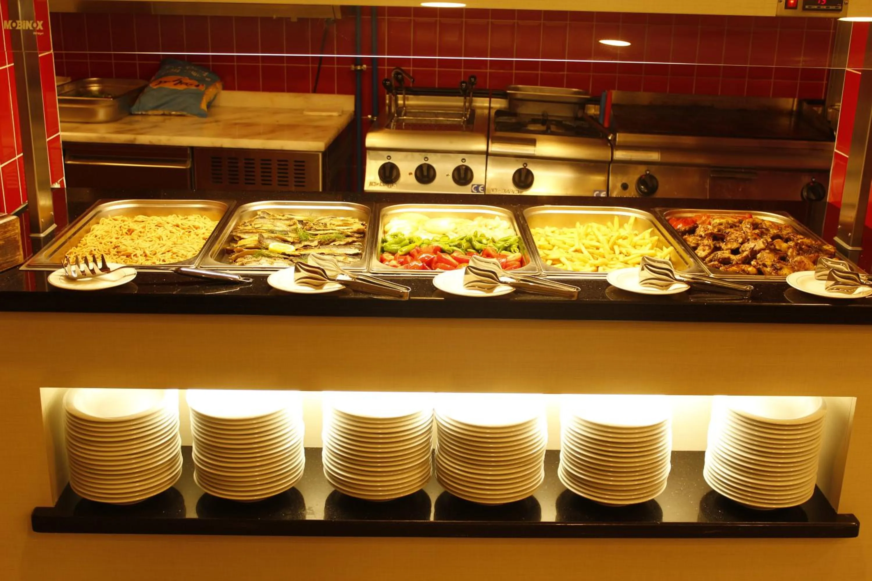 Restaurant/places to eat in Tourist Hotel