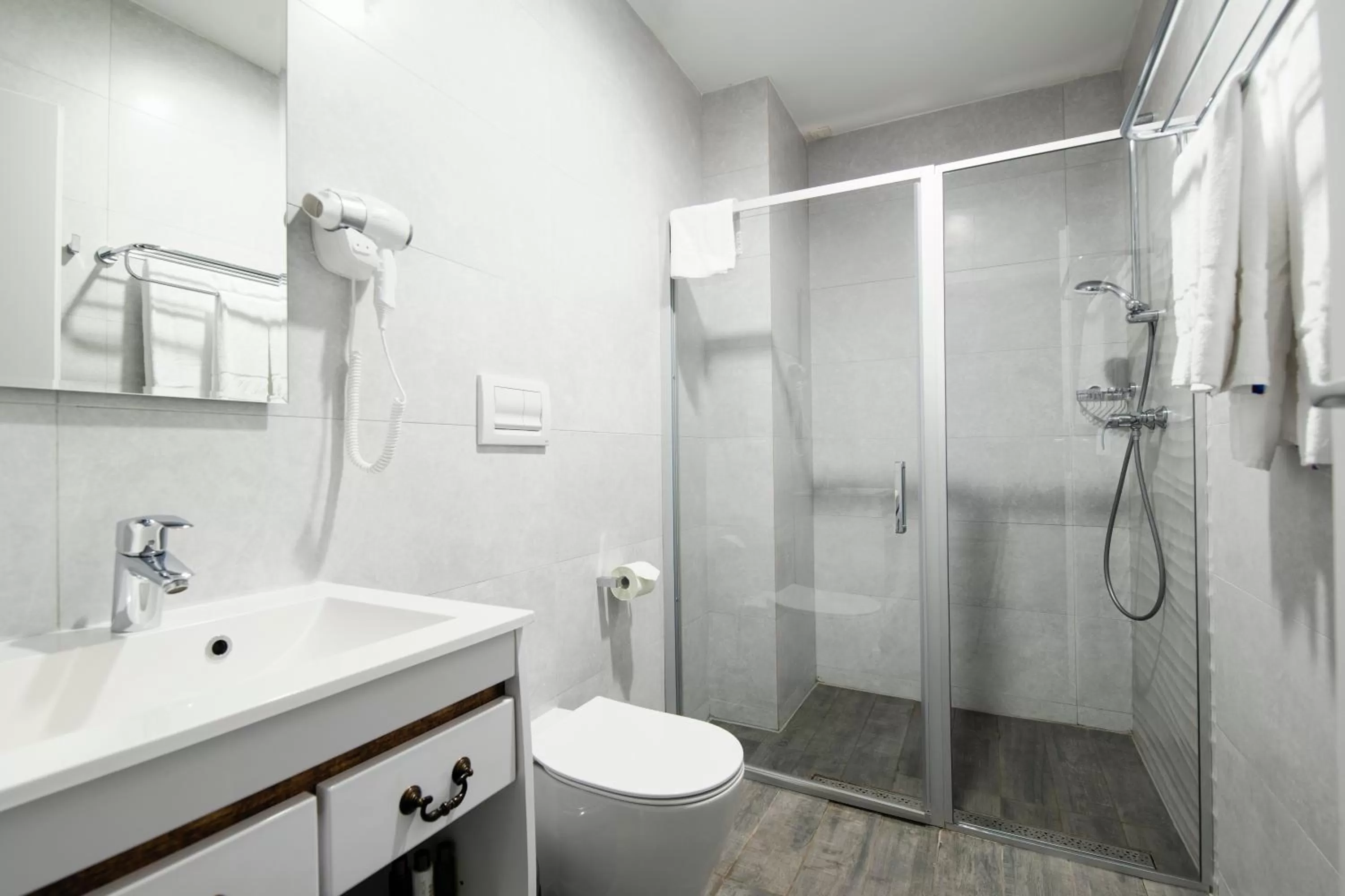 Shower in New Era Hotel Old Town Party Zone Bucharest- parking with fee nearby - NOT at the hotel !