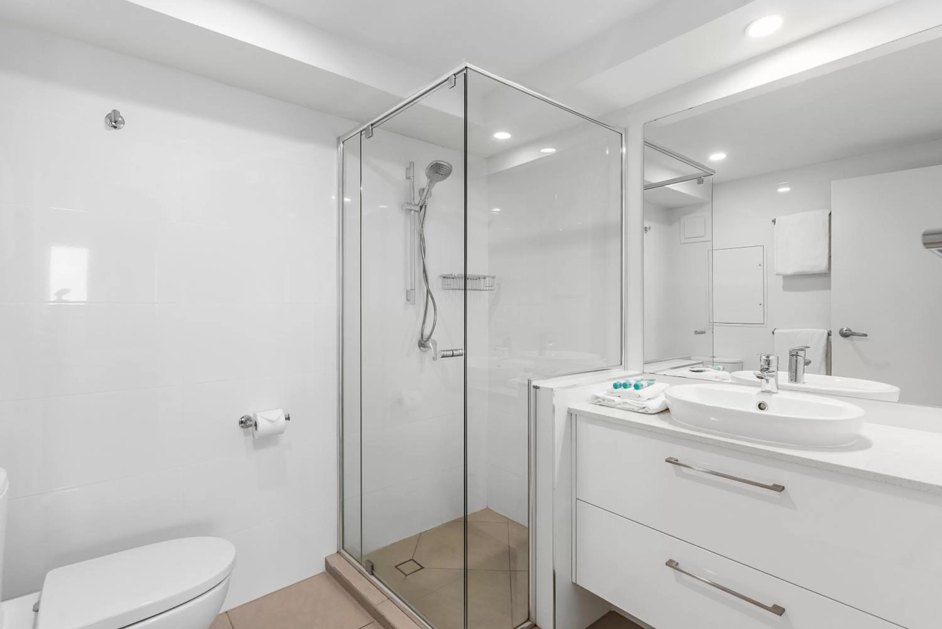 Bathroom in 84 The Spit Holiday Apartments