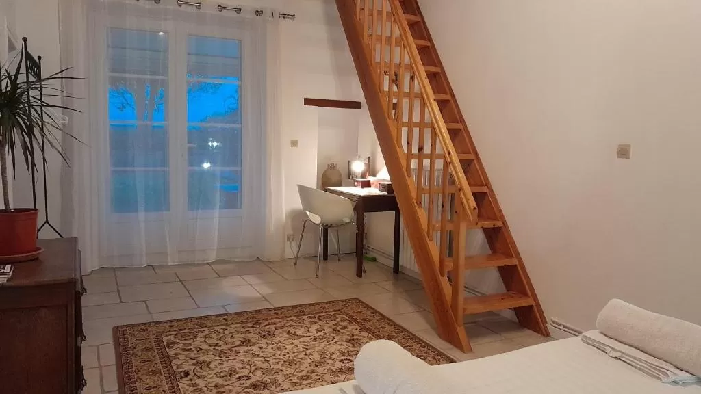 Bed in Domaine de Pelouaille - chambre d'hôtes