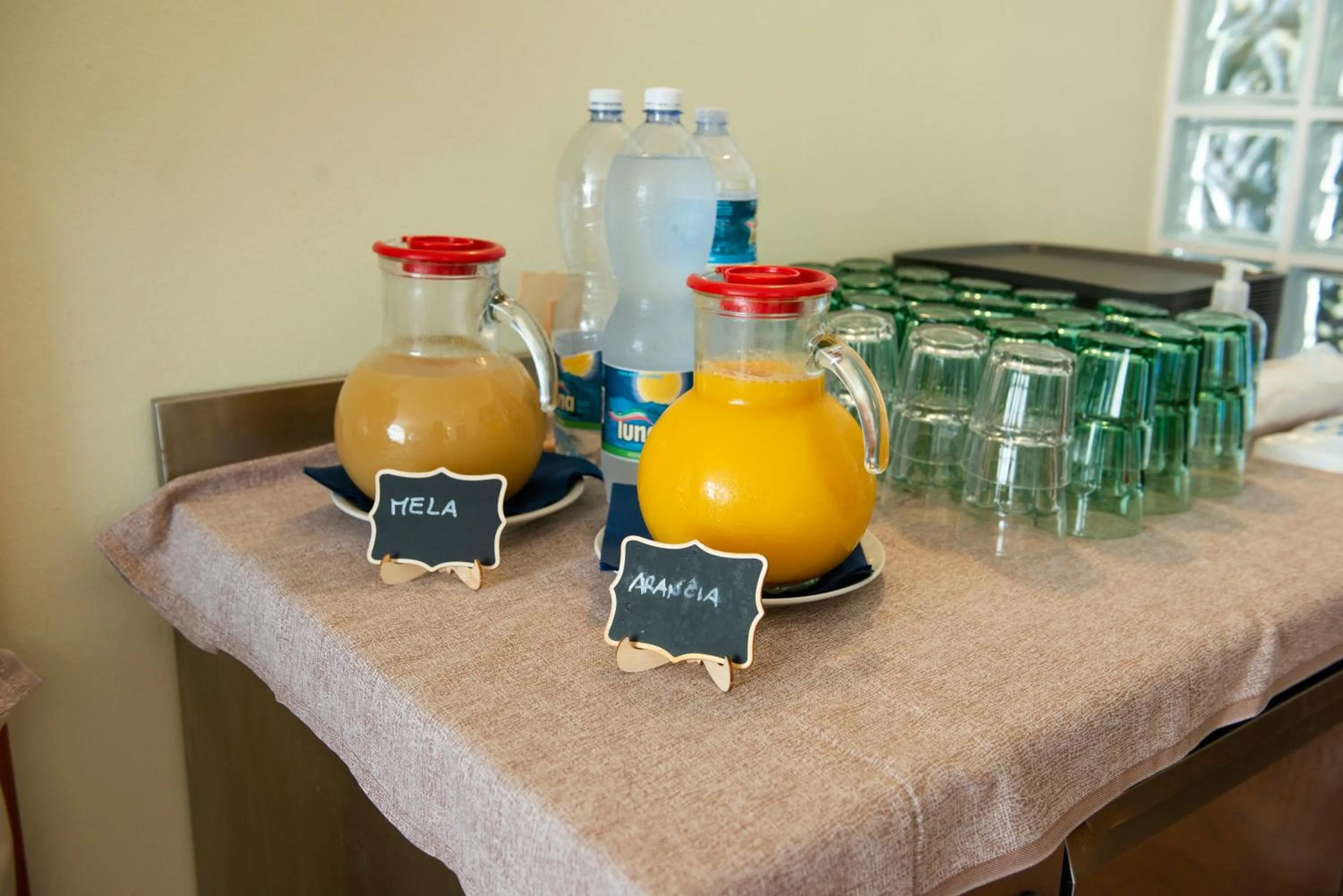 Buffet breakfast in Park Hotel Abbadia