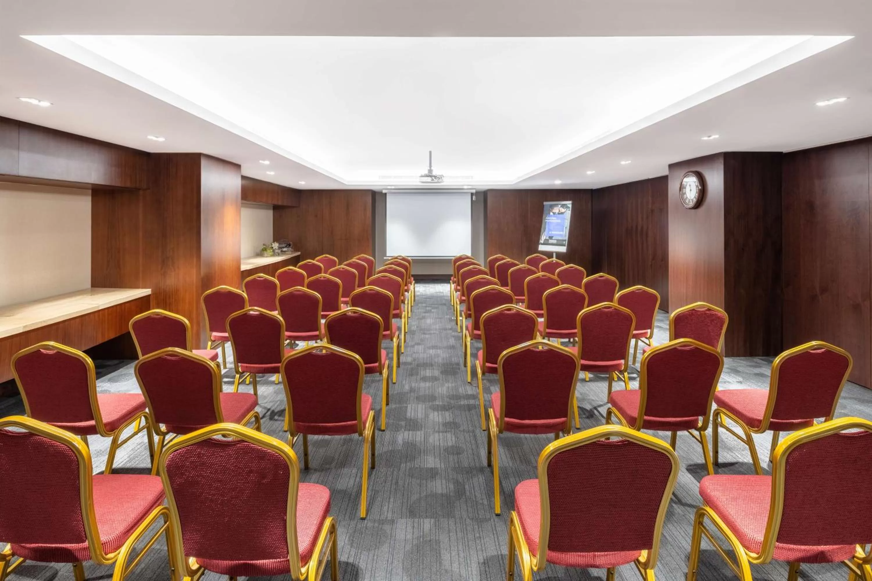Meeting/conference room in Radisson Blu Hotel, Jeddah Al Salam