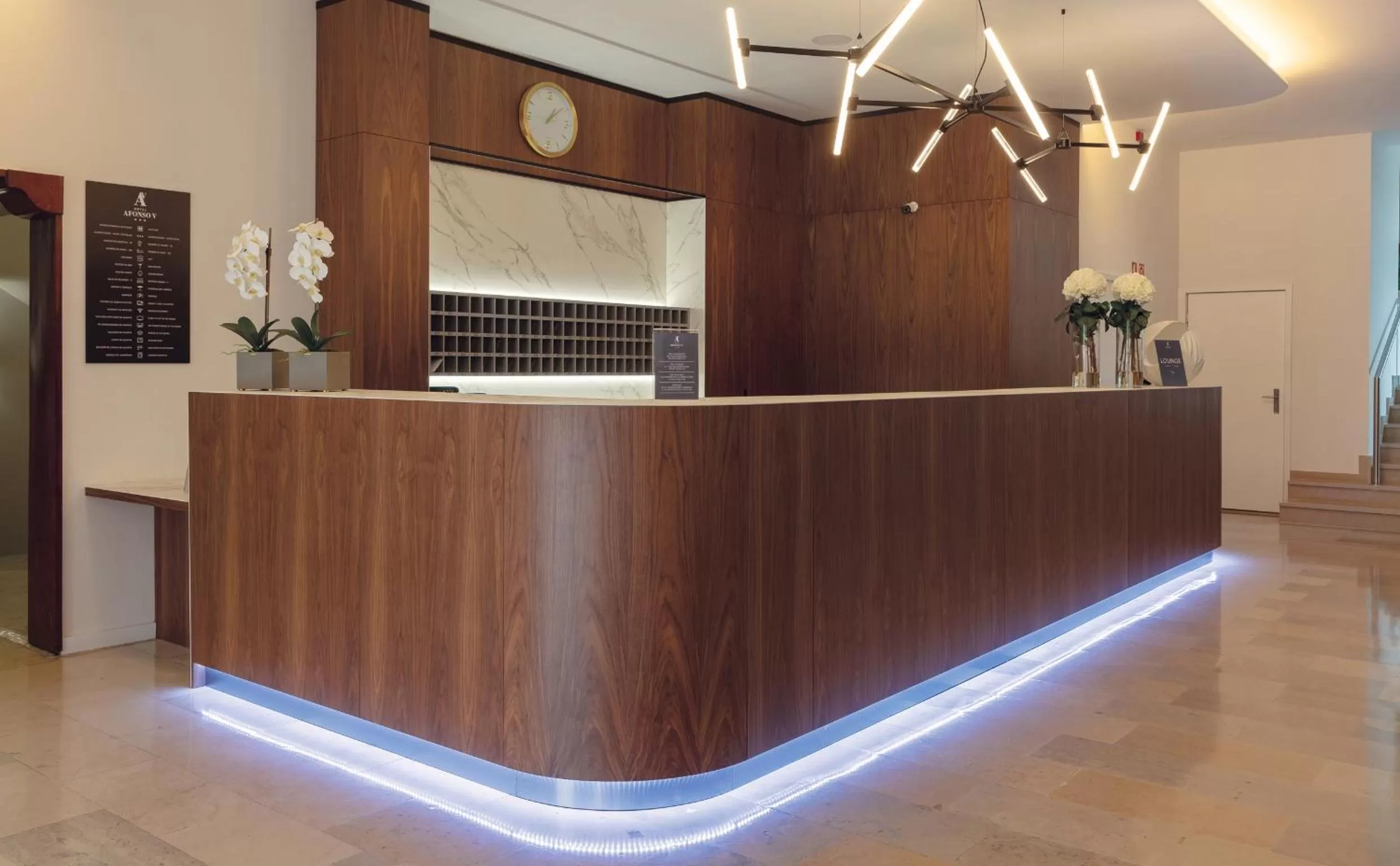Lobby or reception in Hotel Afonso V & SPA