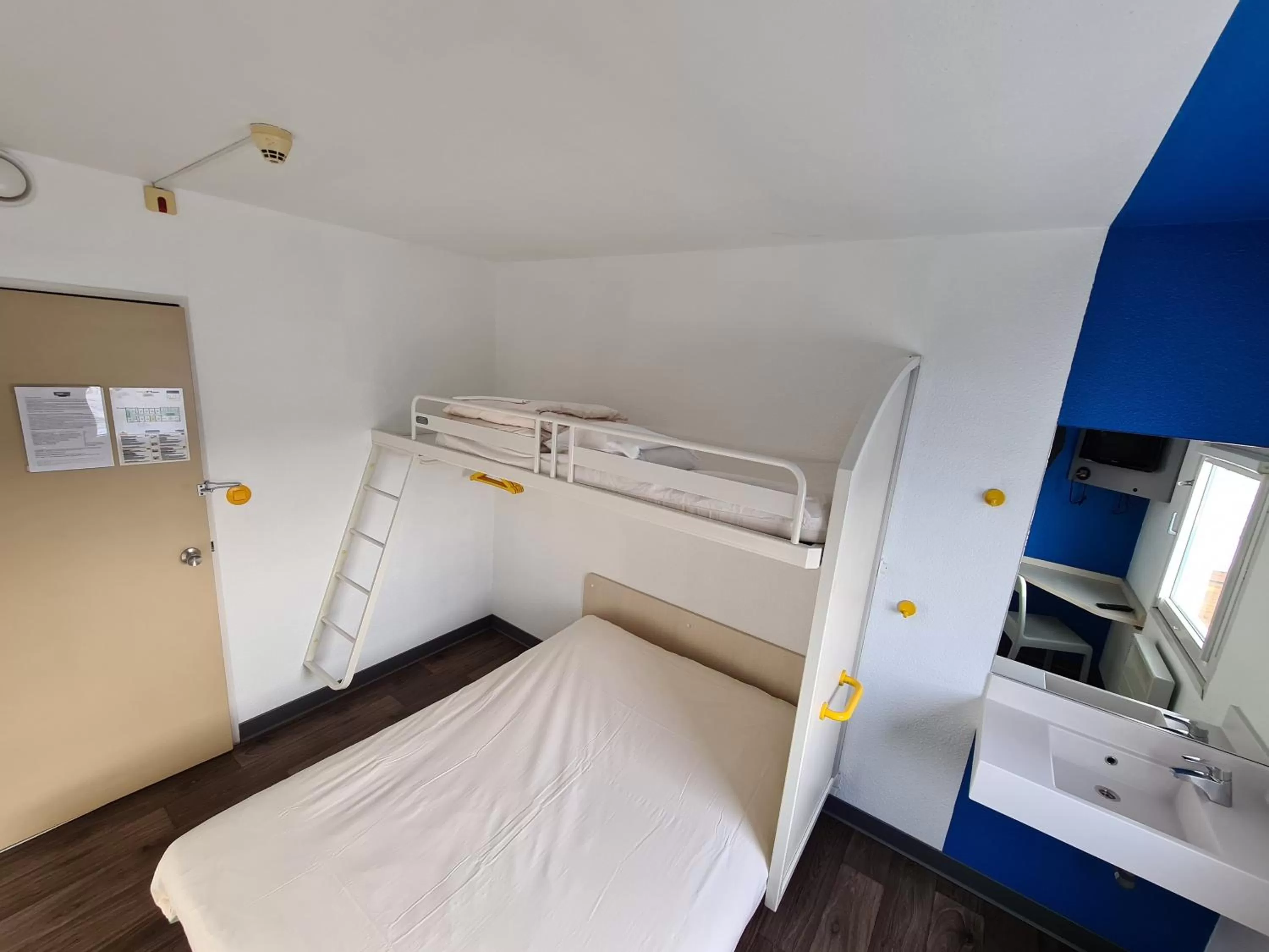 Bunk Bed in hotelF1 Pontarlier