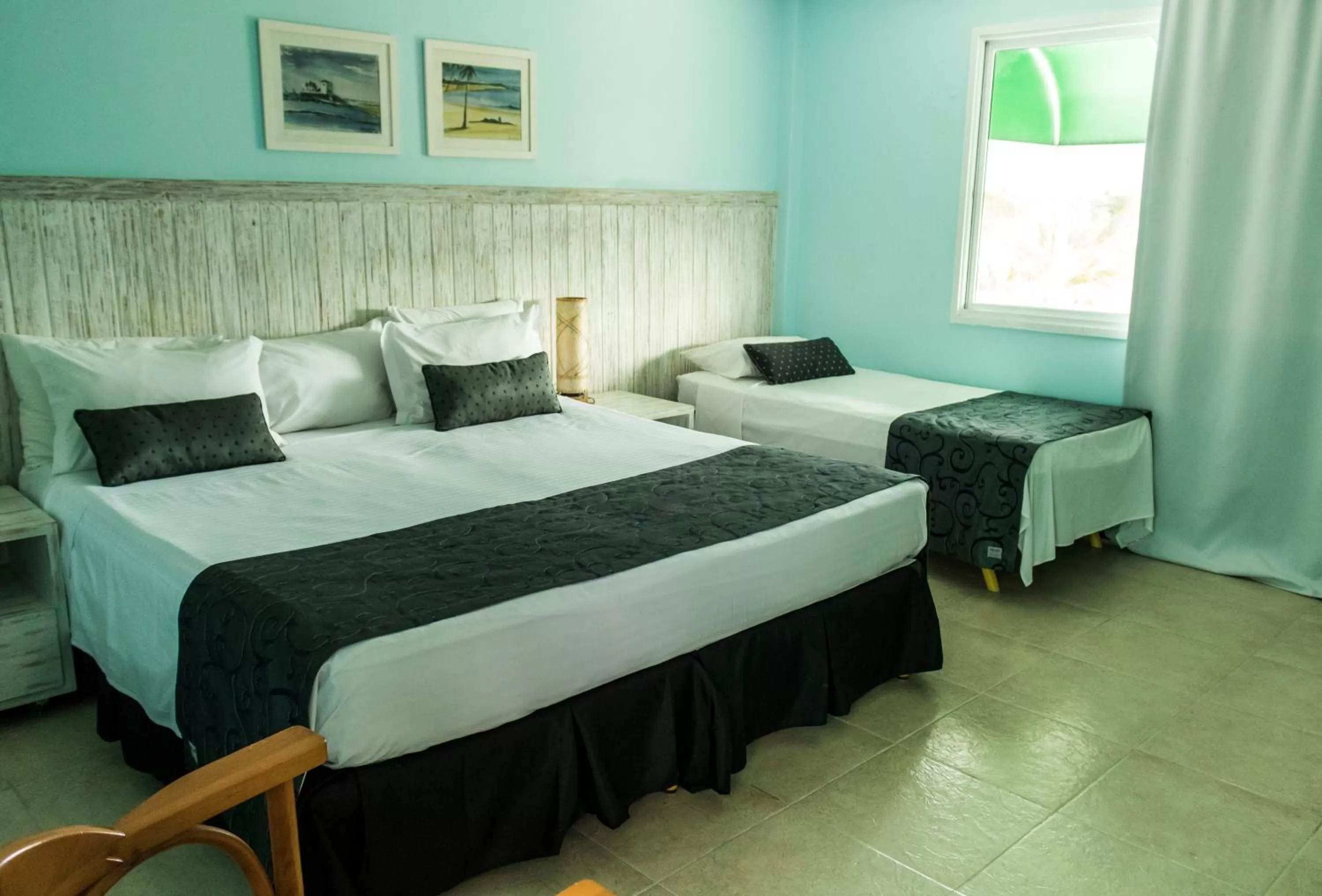 Bed in Farol de Itapuã Praia Hotel