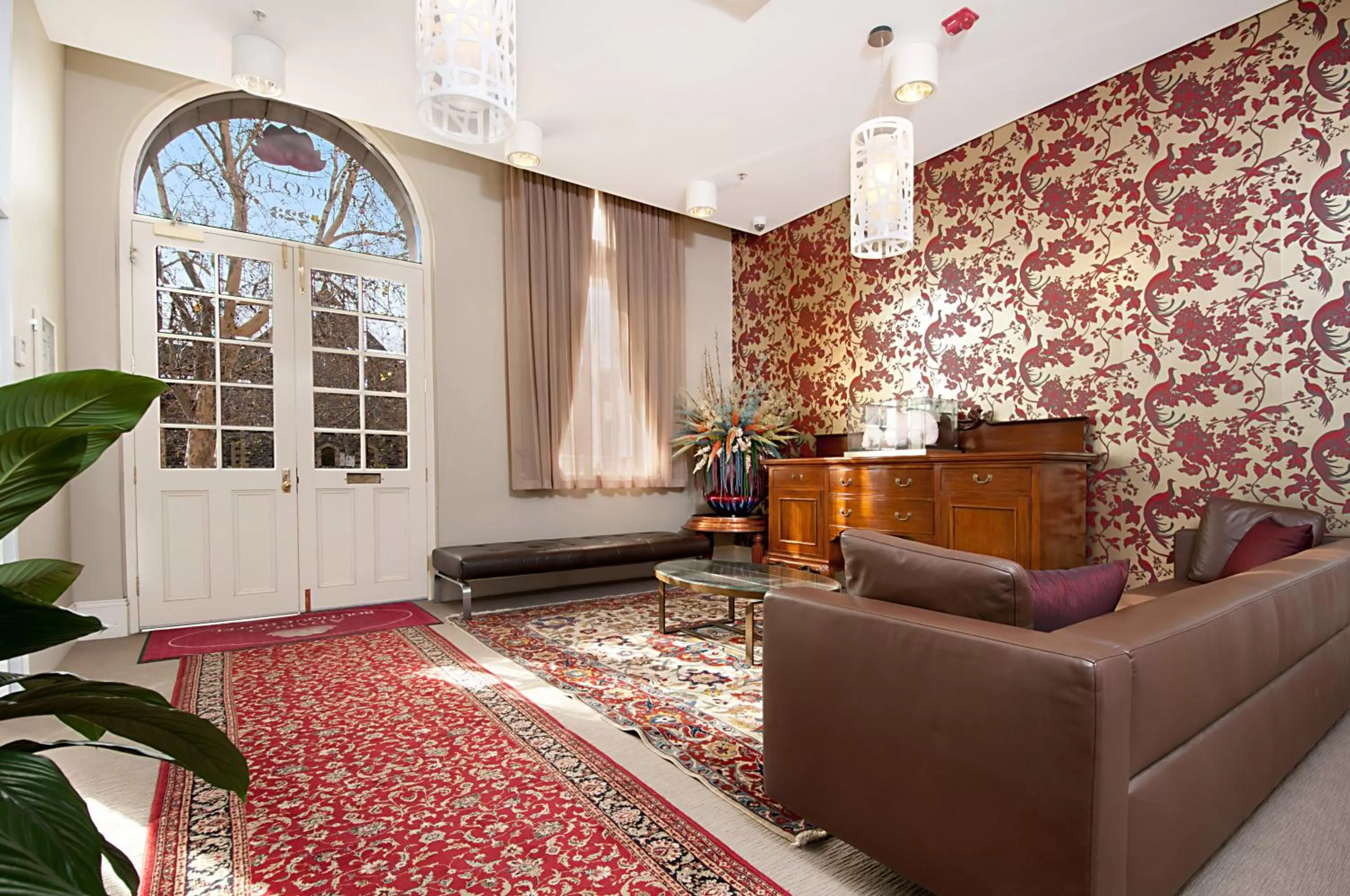 Communal lounge/ TV room in Adabco Boutique Hotel Adelaide