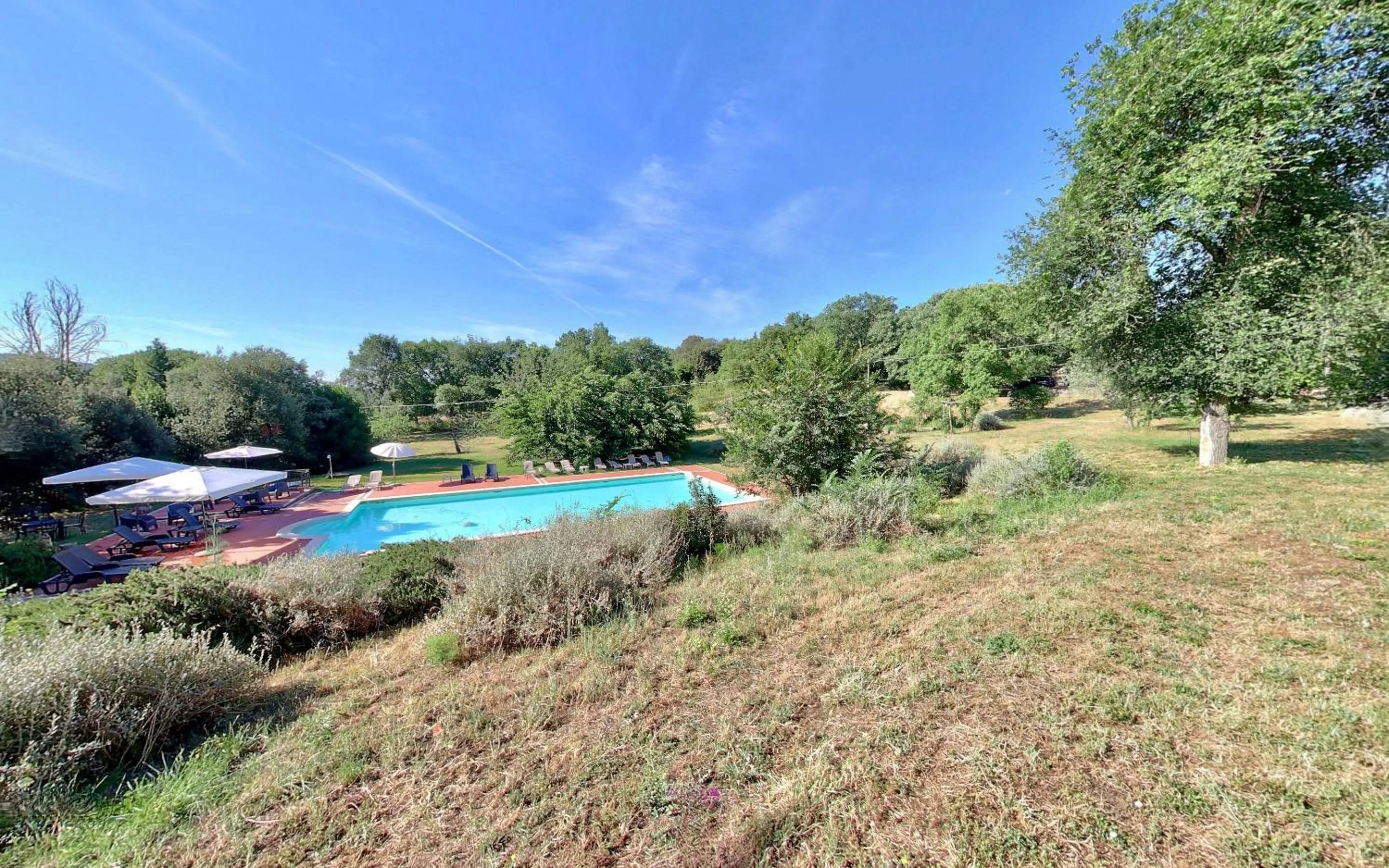 Swimming pool in Monastero Le Grazie