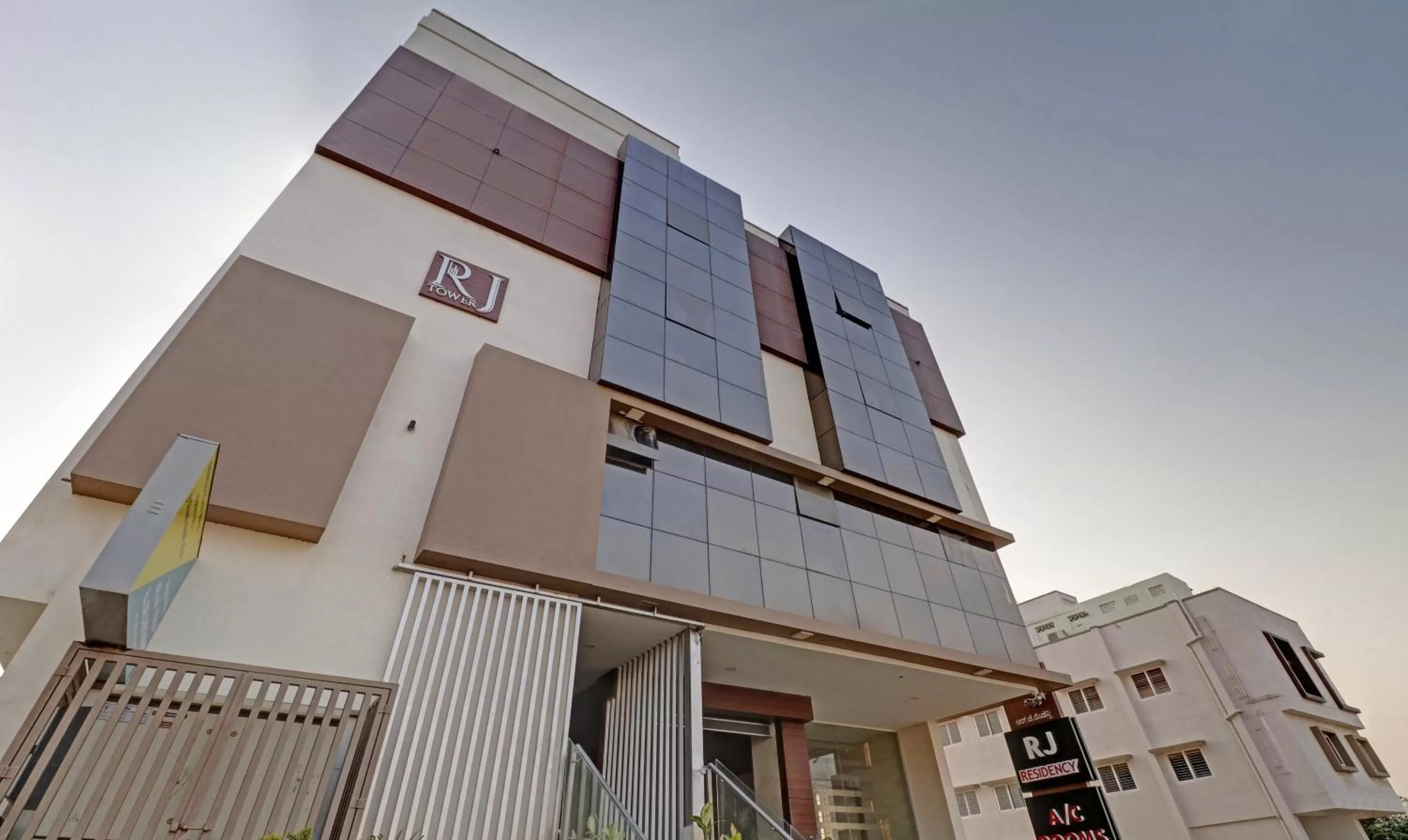 Property building in Treebo RJ Residency