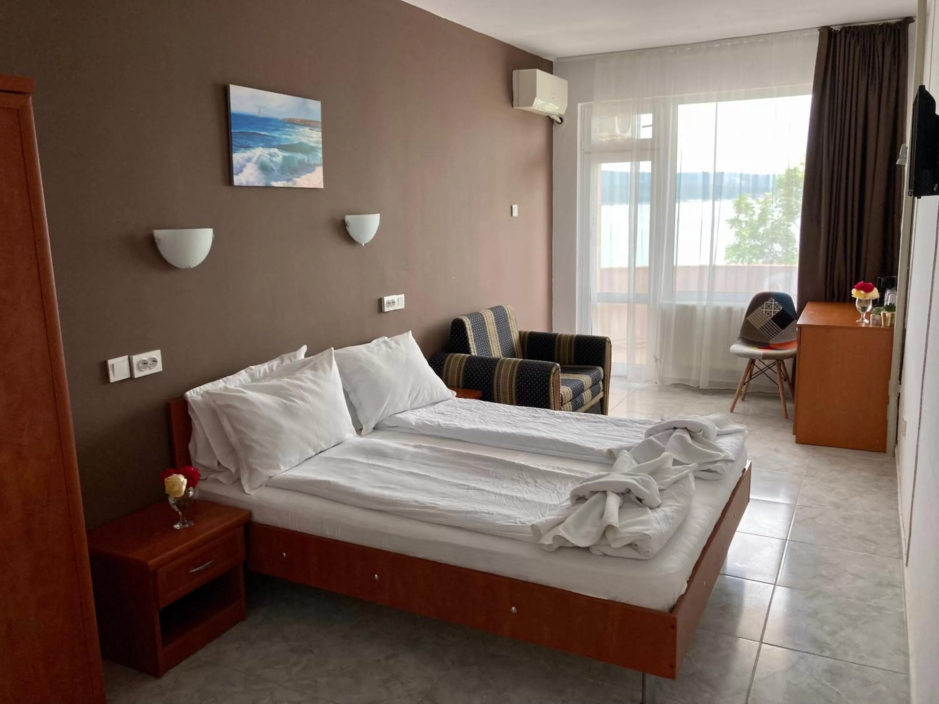Property building, Bed in Plovdiv Hotel