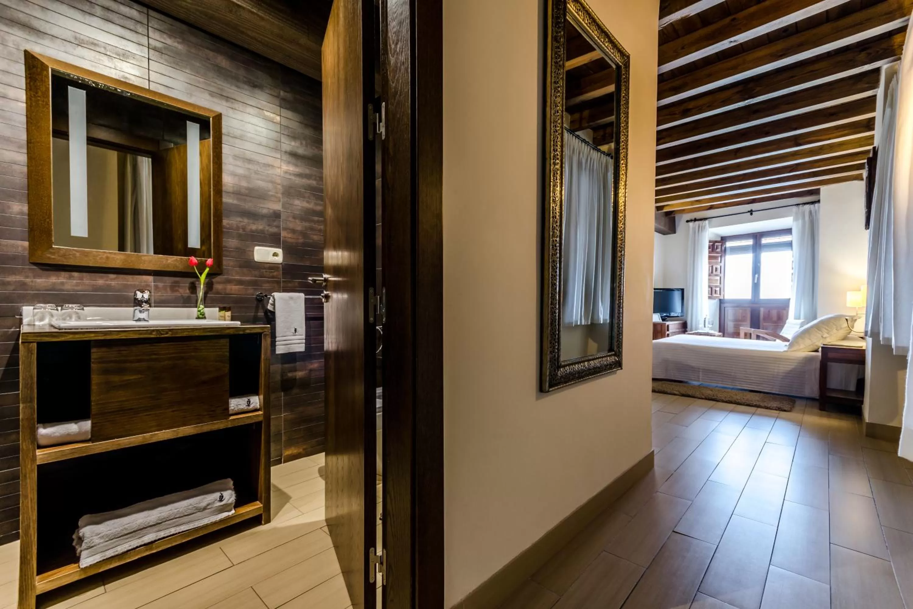 Toilet, Bed in YIT Abentofail