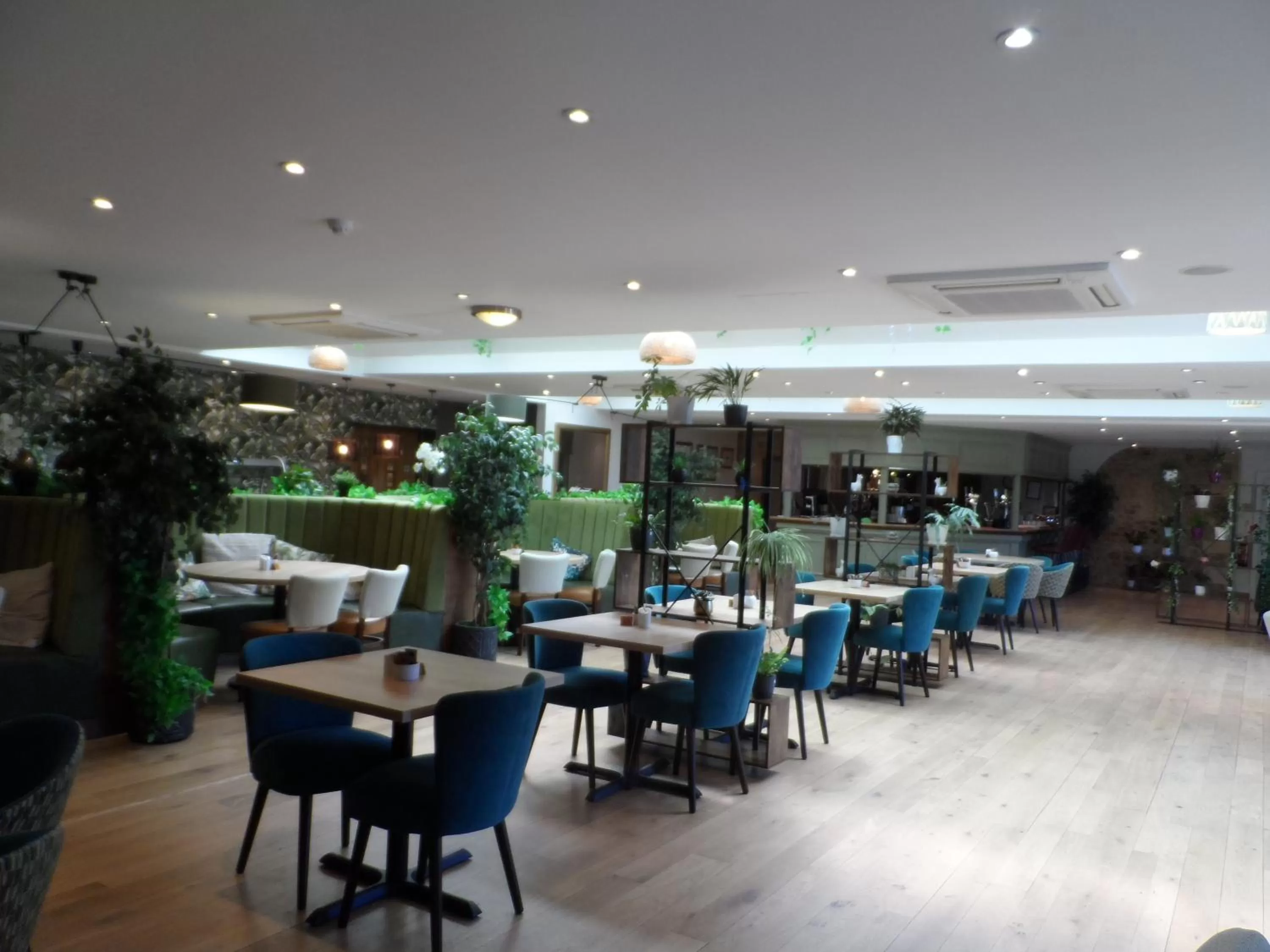Restaurant/places to eat in Stanton House Hotel