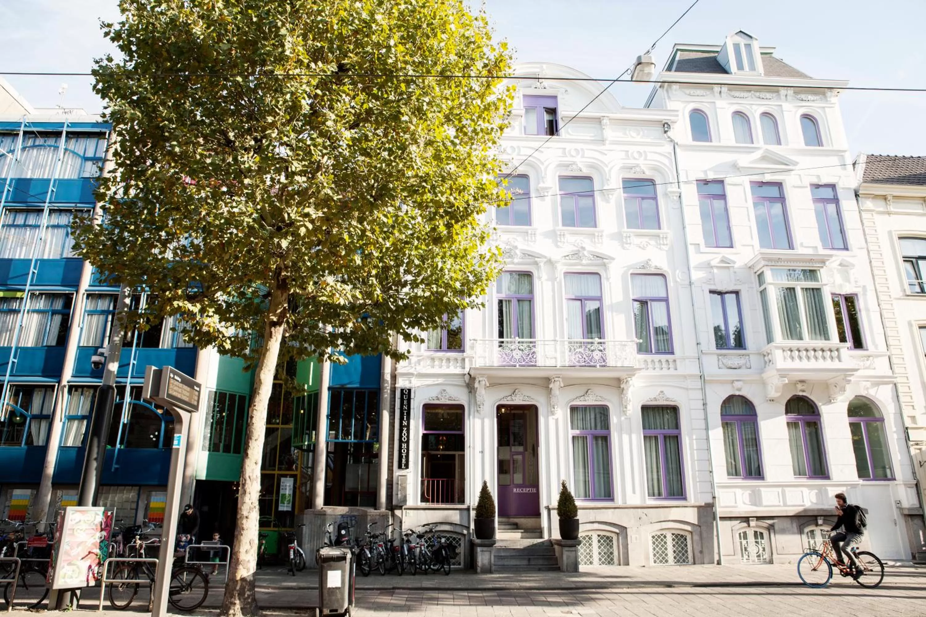 Property building in Quentin Zoo hotel