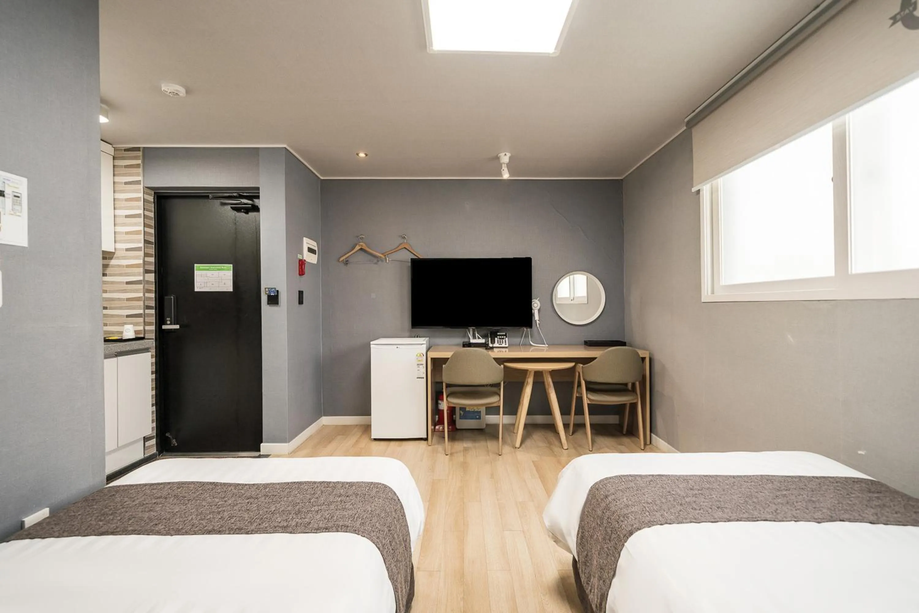 TV and multimedia, Bed in Malu Hotel Suwon