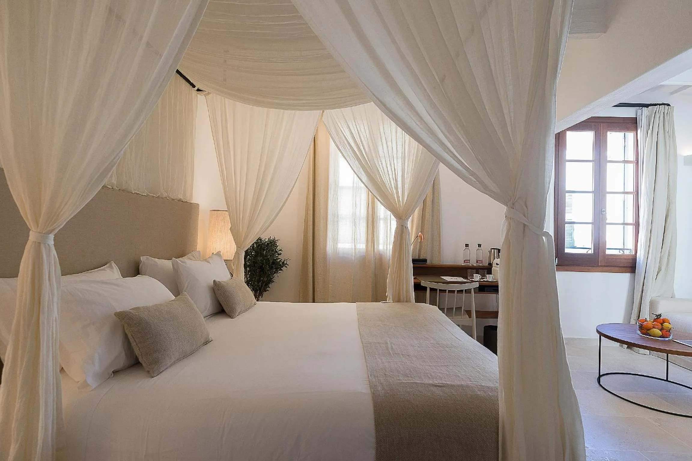Bedroom, Bed in S'Hotelet d'es Born - Suites & SPA