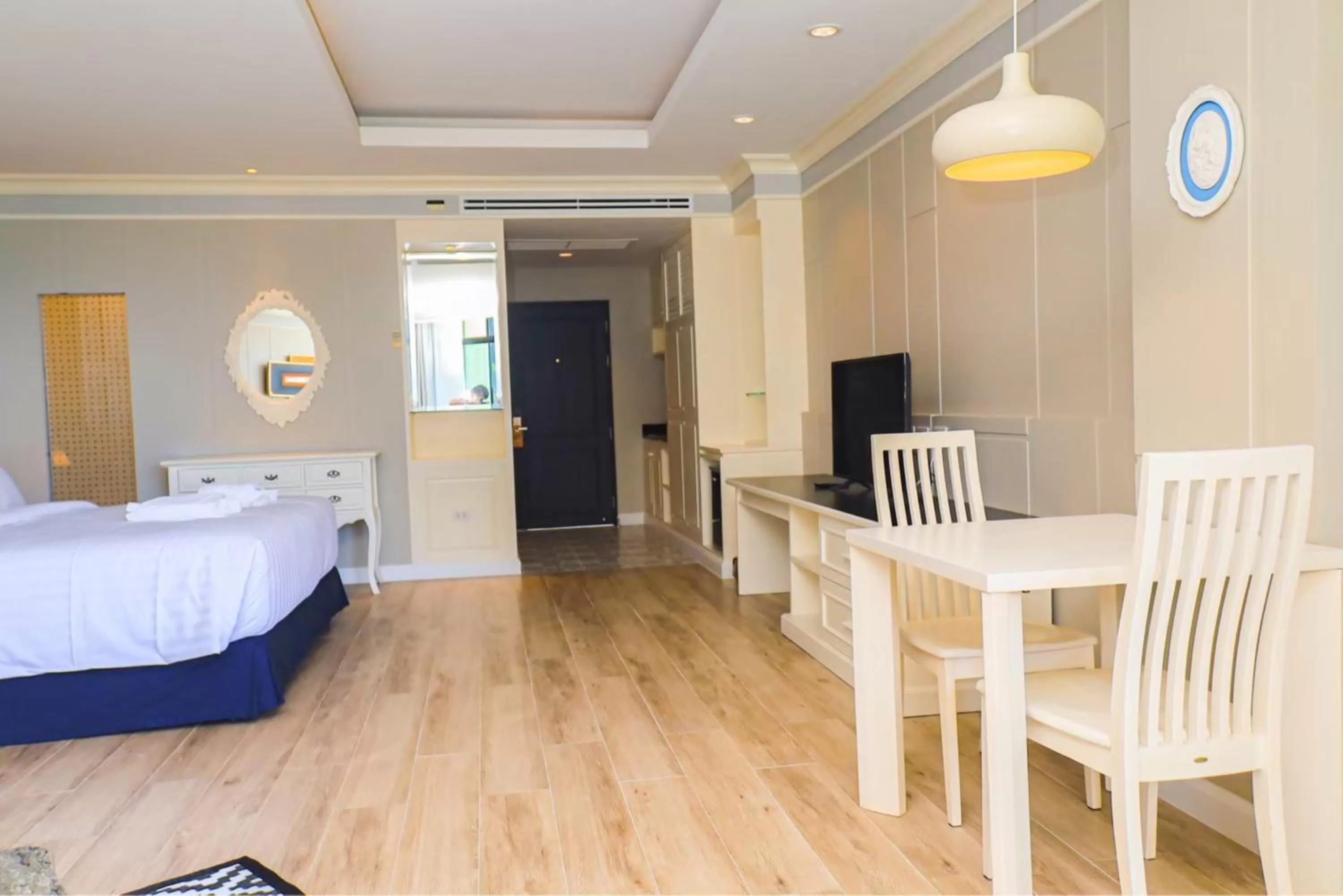 Seating area, Bed in Heaven View Krabi SHA