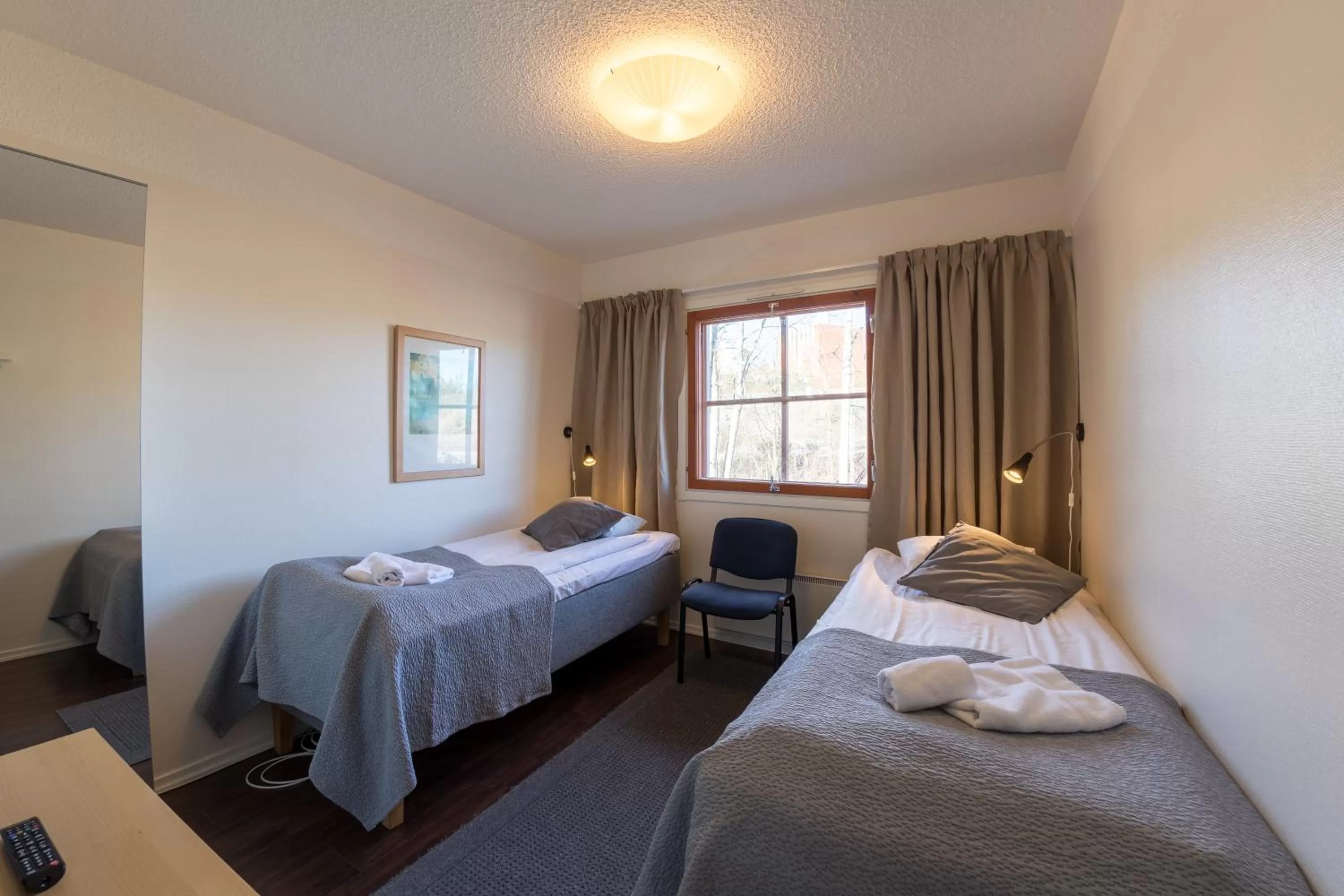 Photo of the whole room in Hotelli Uninen Tampere