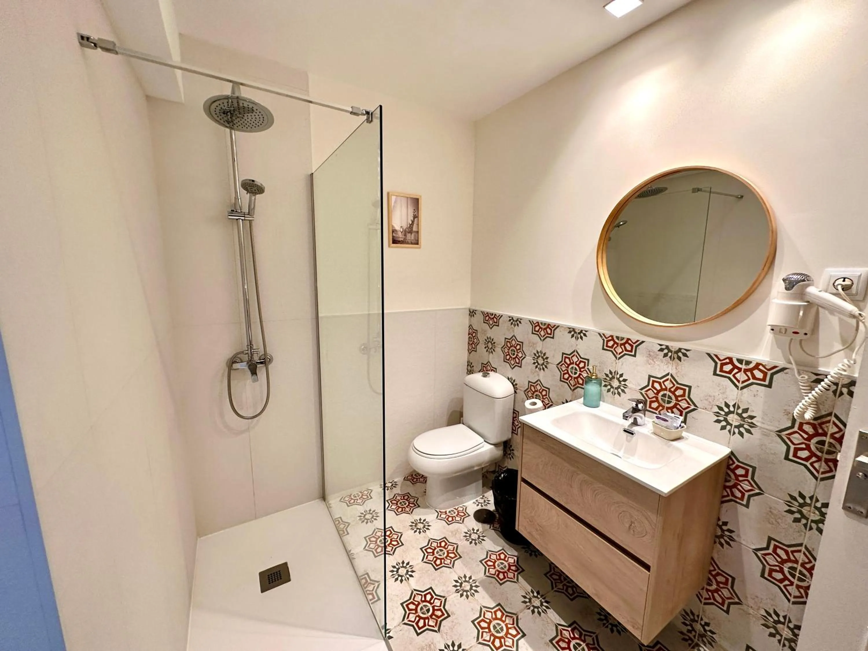 Bathroom in Far Home Gran Vía