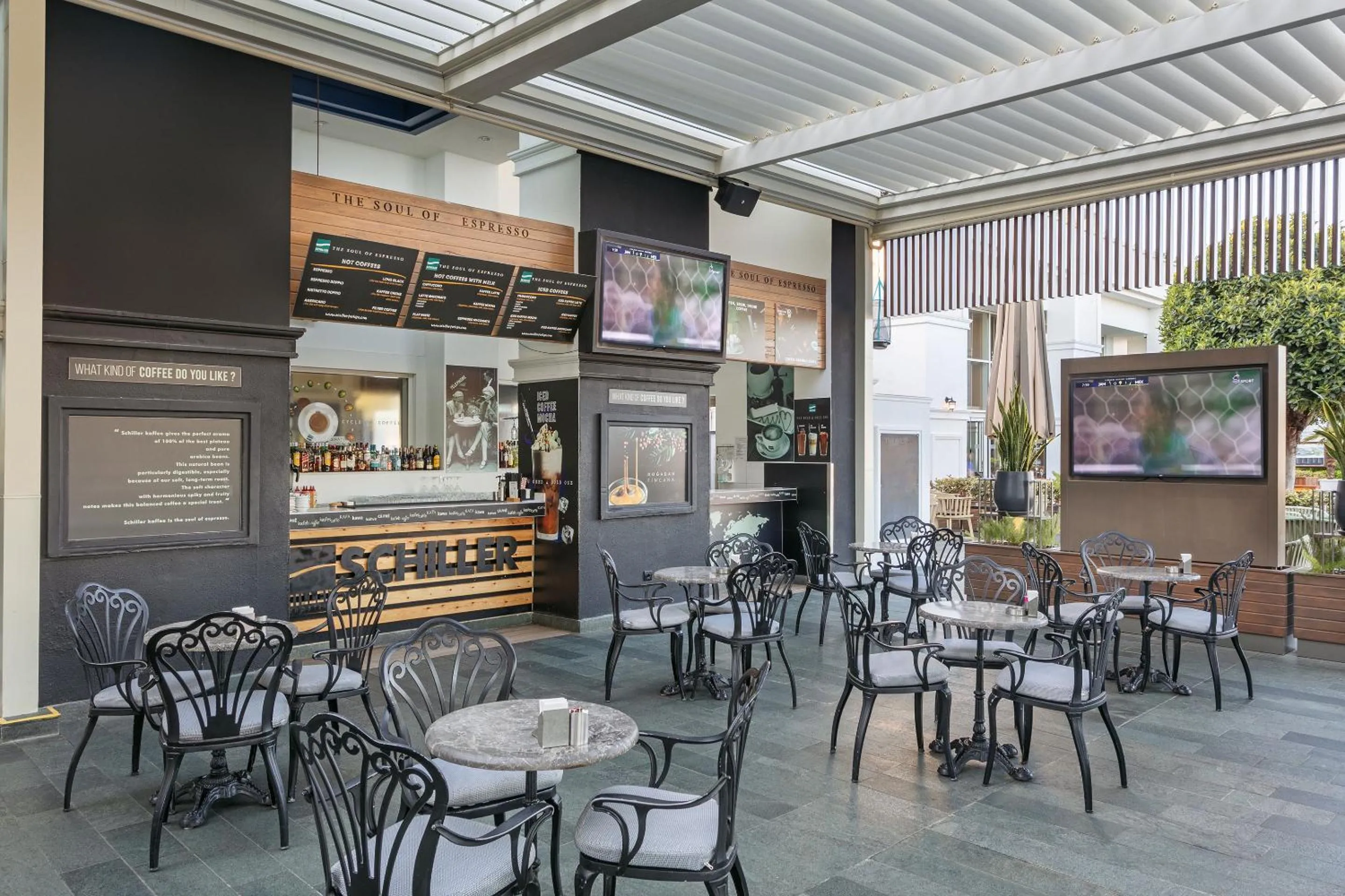 Food and drinks in Titanic Deluxe Golf Belek