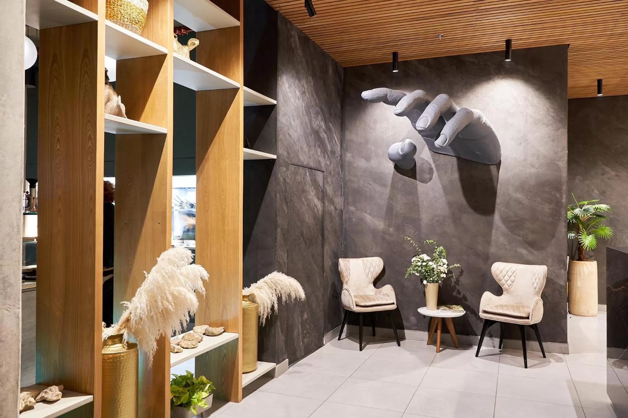 Lobby or reception in Eutopiq Hotel