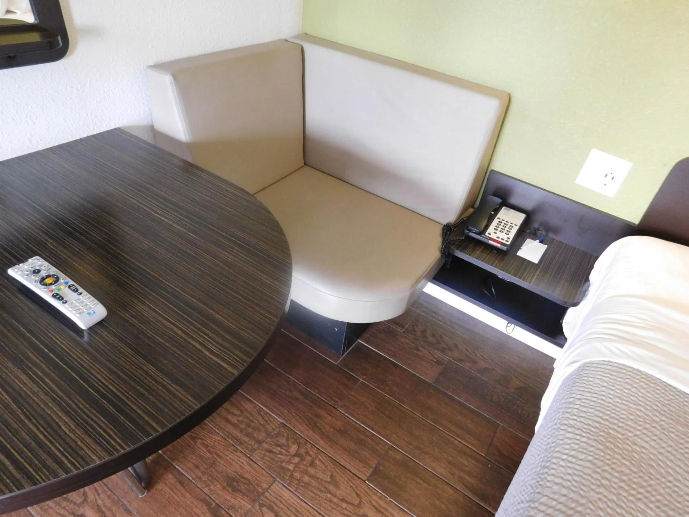 Area and facilities in Motel 6 - Downtown Monterey