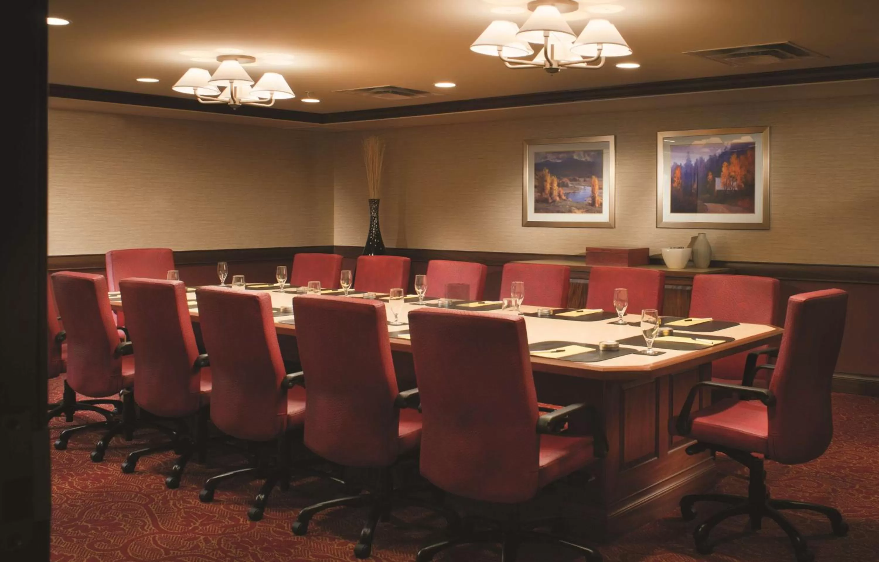 Meeting/conference room in DoubleTree by Hilton Cincinnati Airport