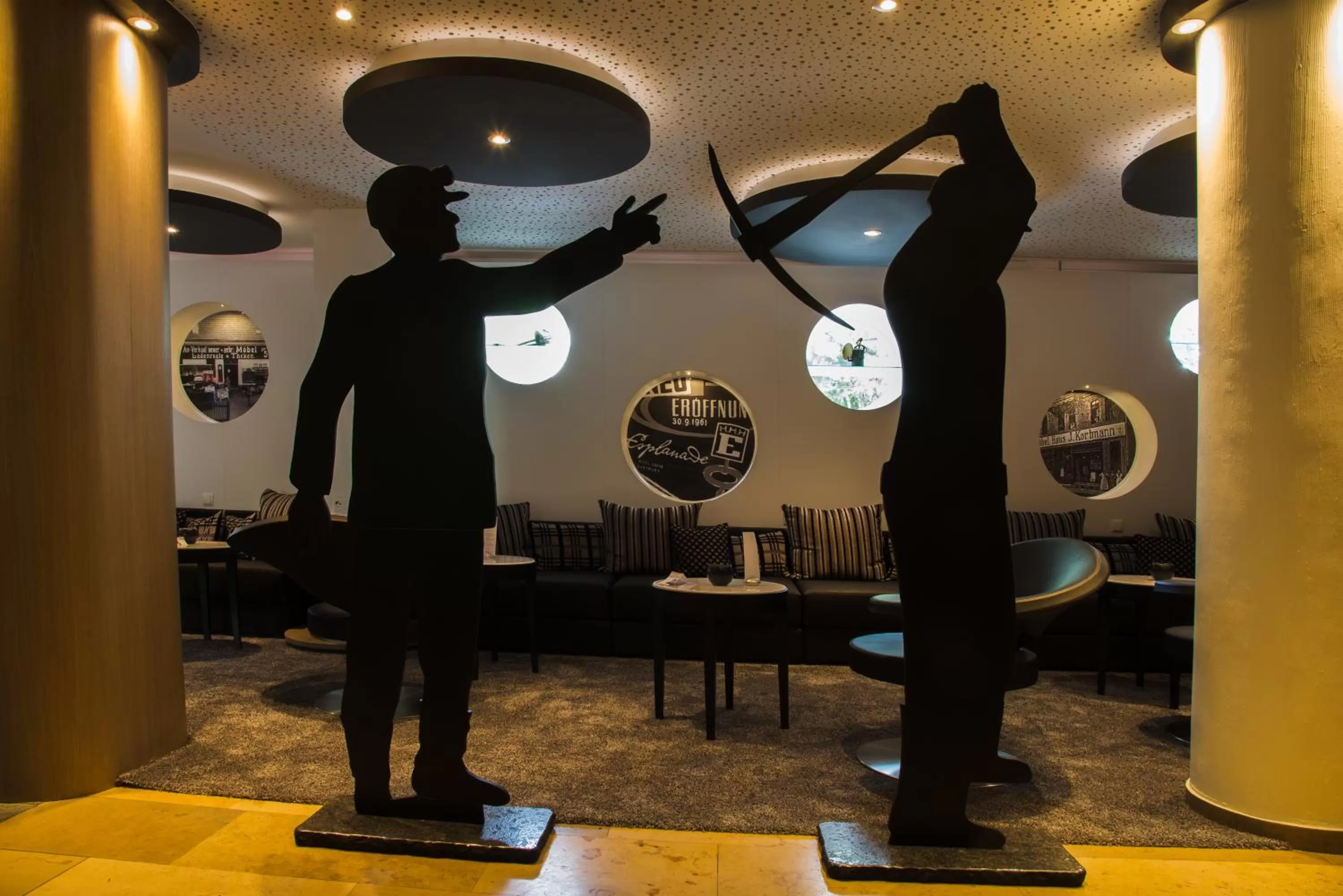 Lounge or bar in Hotel Esplanade Dortmund