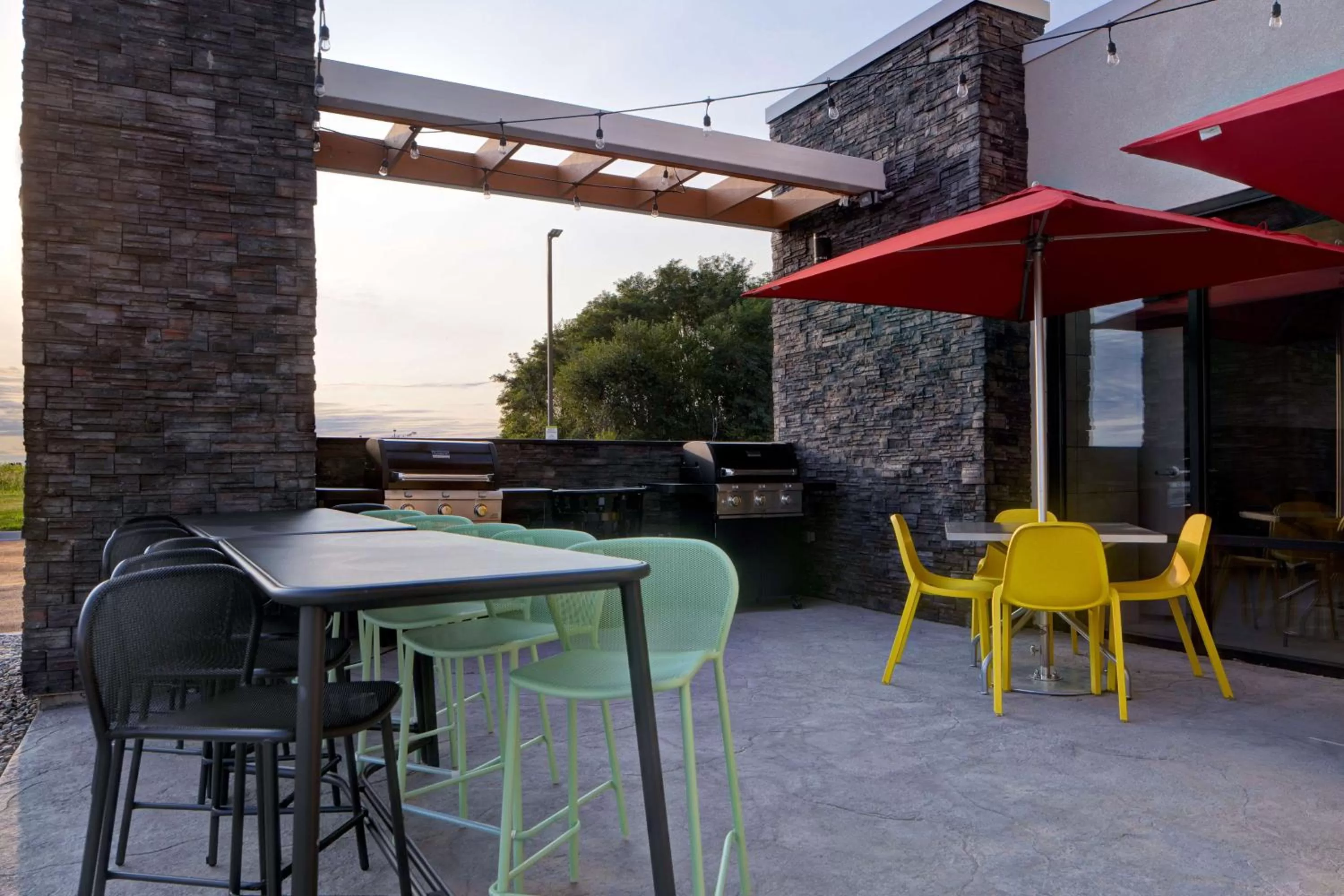 Property building in Home2 Suites By Hilton Loves Park Rockford