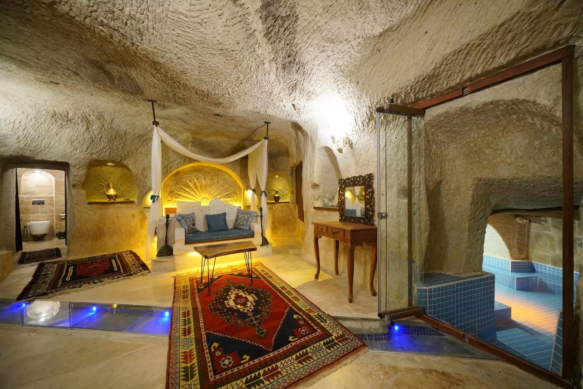 Photo of the whole room, Bed in Cappadocia Nar Cave House & Swimming Pool