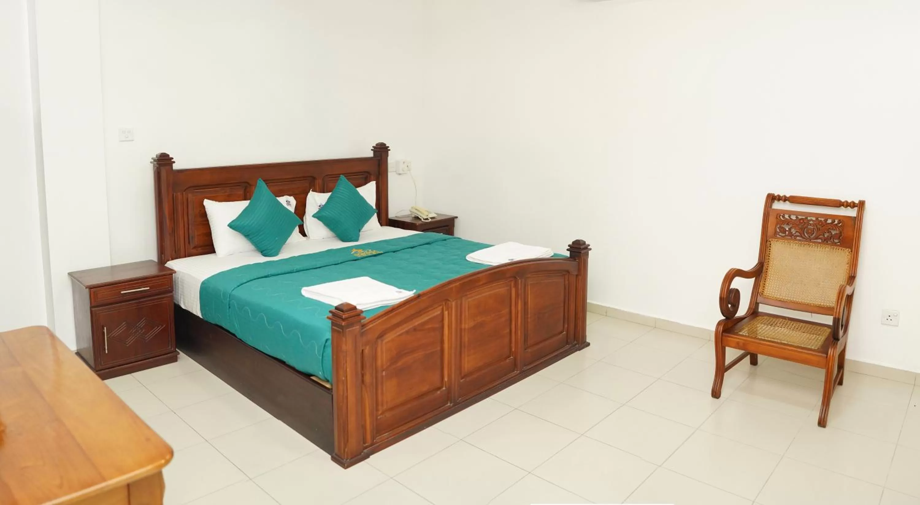 Bed in Ronaka Airport Transit Hotel