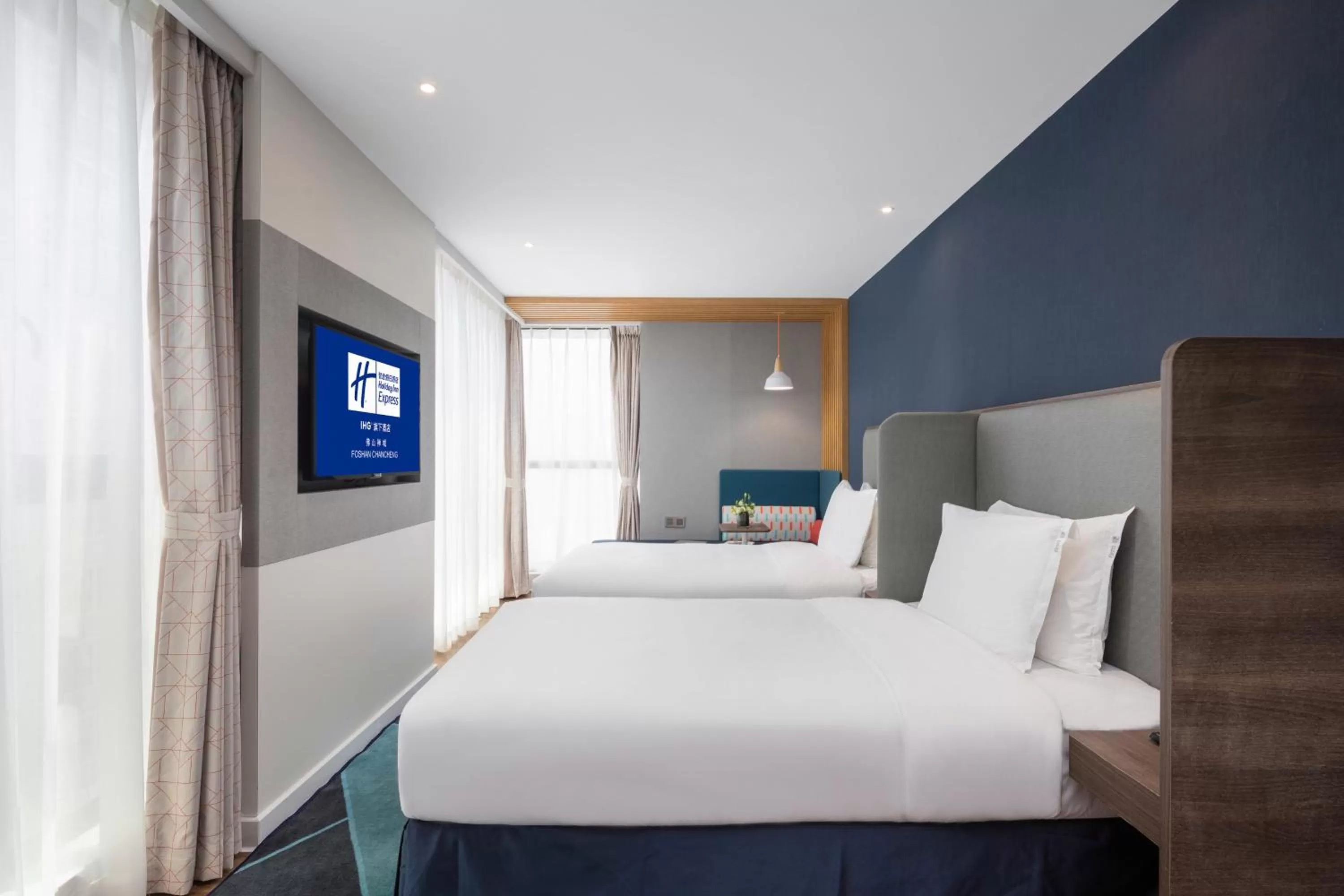 Photo of the whole room, Bed in Holiday Inn Express Foshan Chancheng by IHG