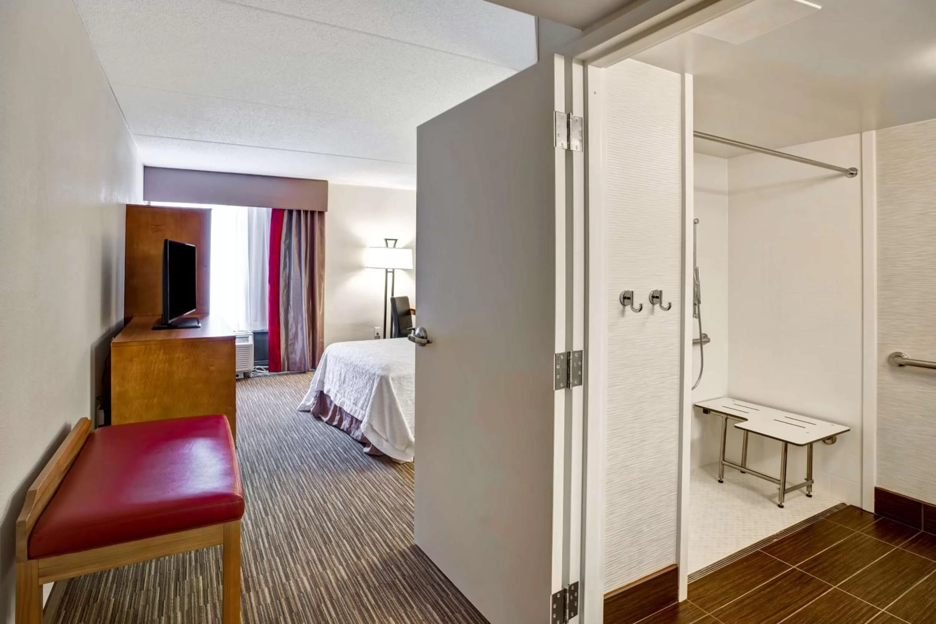 King Room - Disability Access with Roll-In Shower with mini-fridge & microwave in Hampton Inn Norfolk-Naval Base