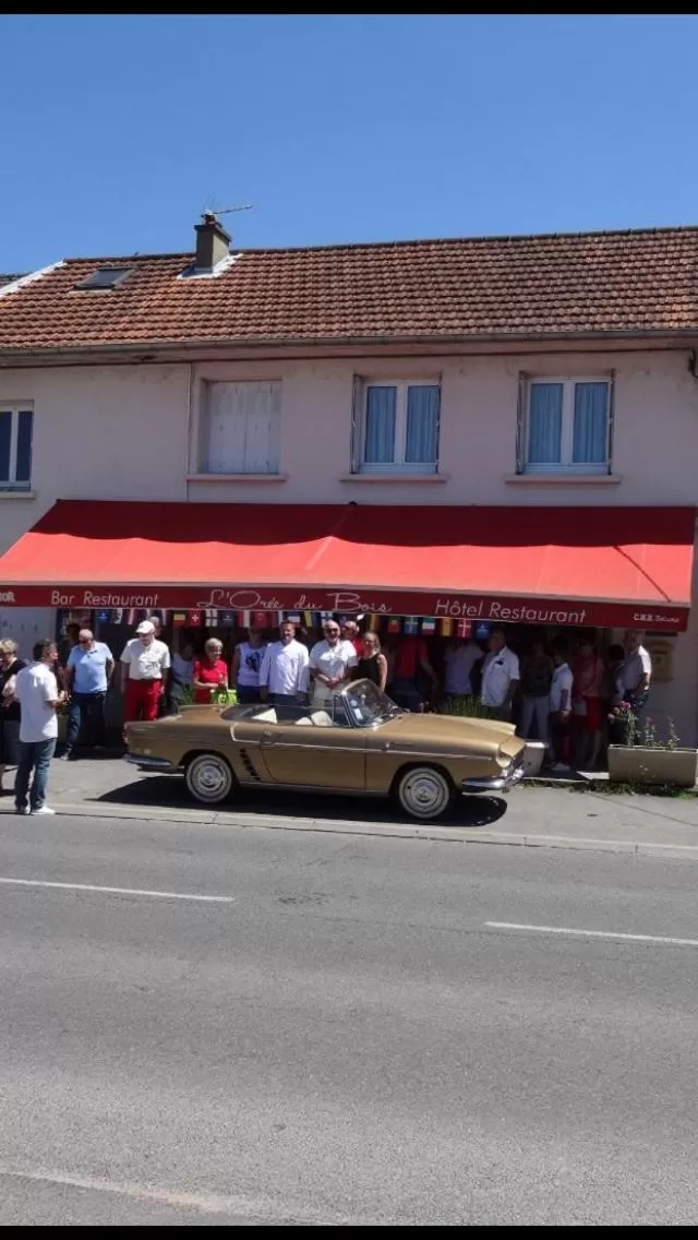 People in A L'Orée du Bois chez Doudou&Lolo