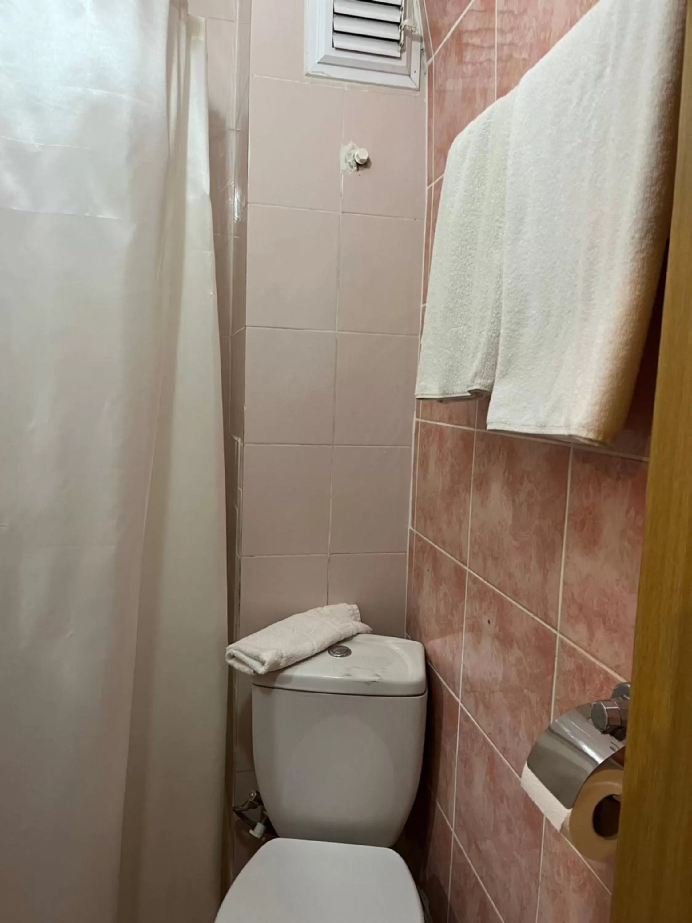 Bathroom in Paris Hotel