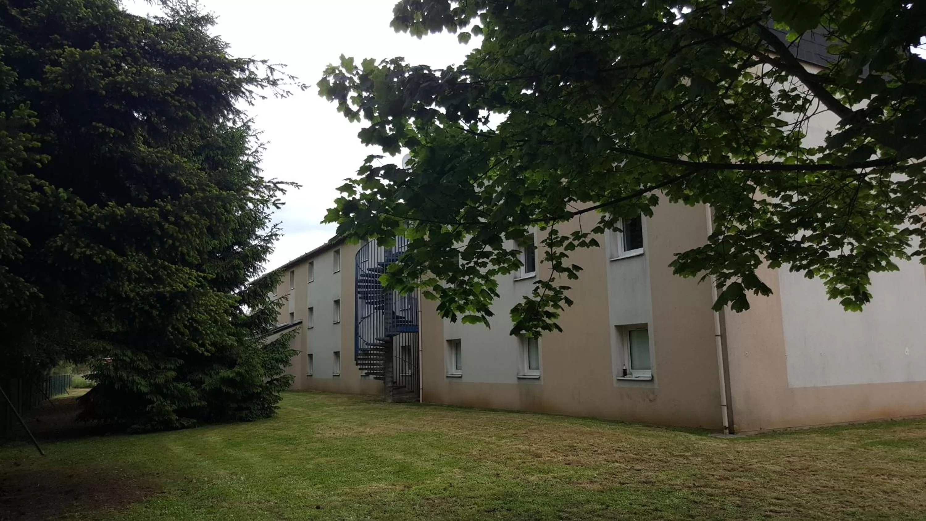 Photo of the whole room in Cit'hotel Design Booking Evry Saint-Germain-lès-Corbeil Sénart