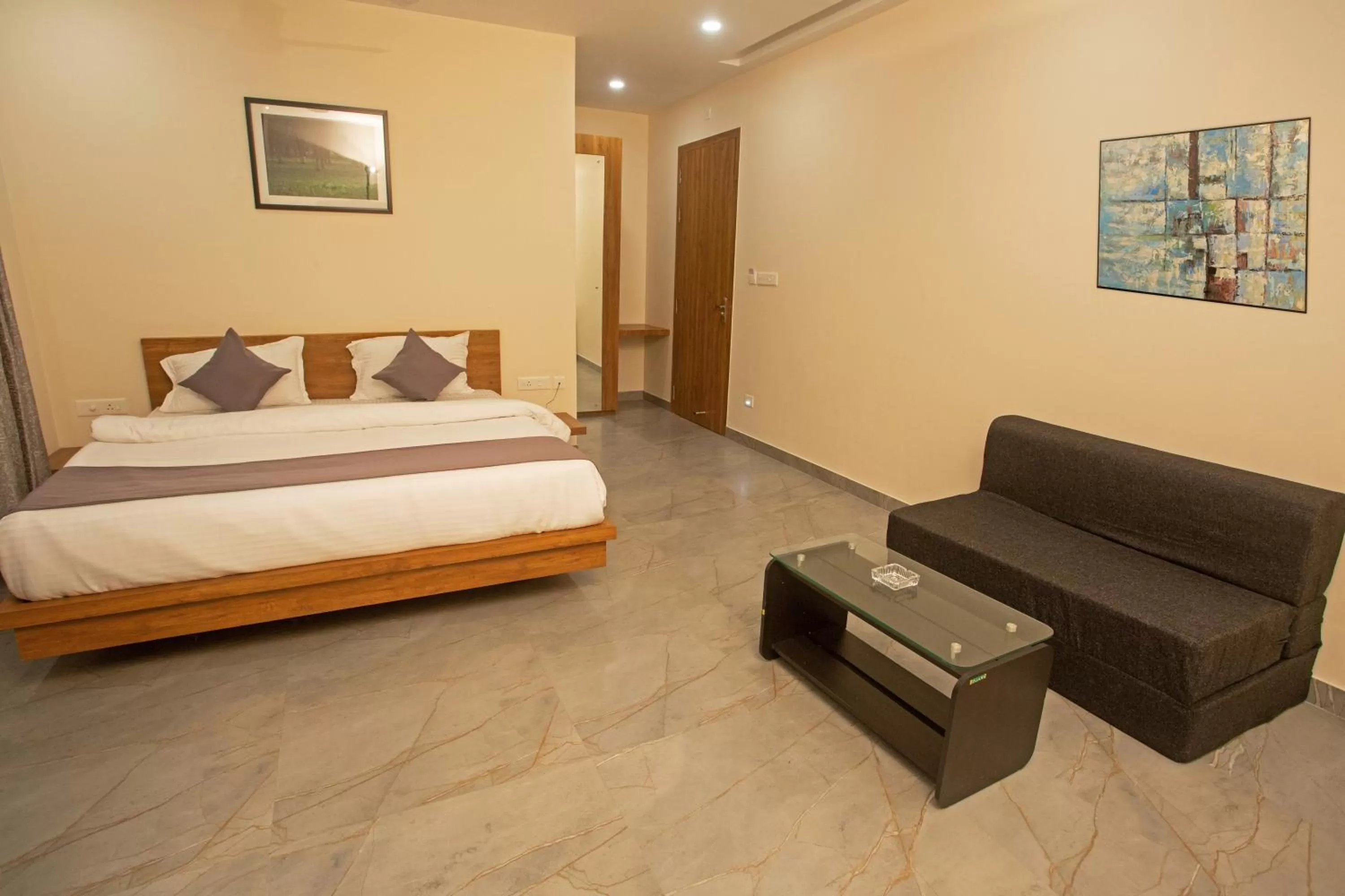 Photo of the whole room in Grey House Inn