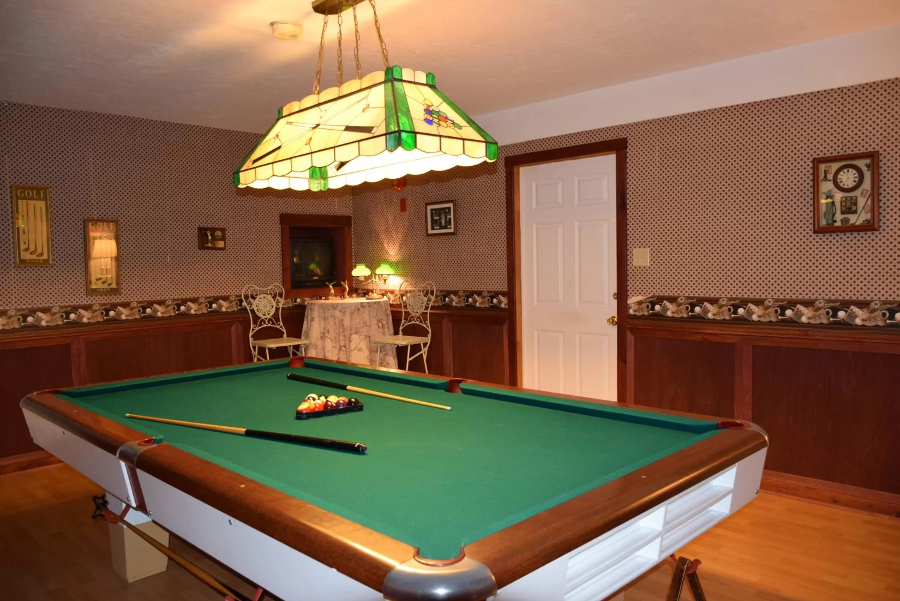 Game Room in Auberge Wild Rose Inn
