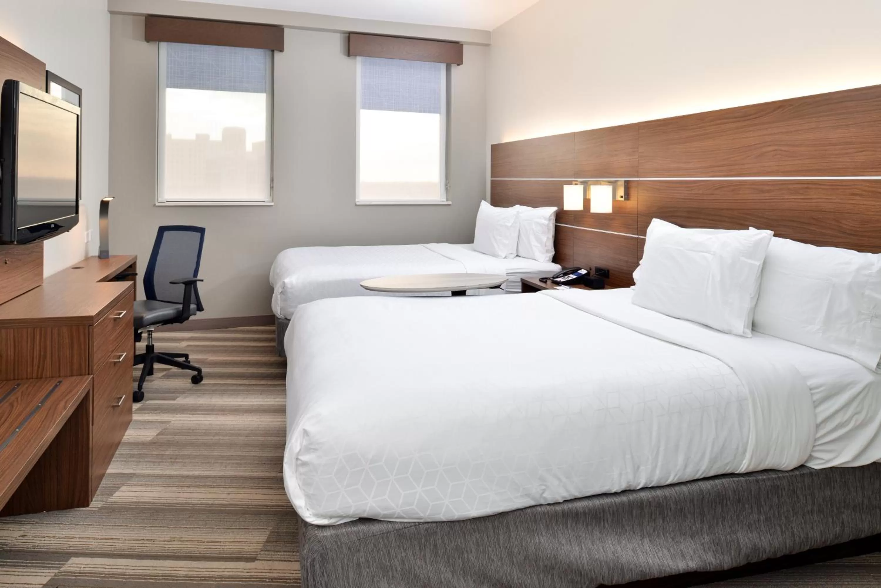 Photo of the whole room, Bed in Holiday Inn Express New Orleans - Arts District by IHG