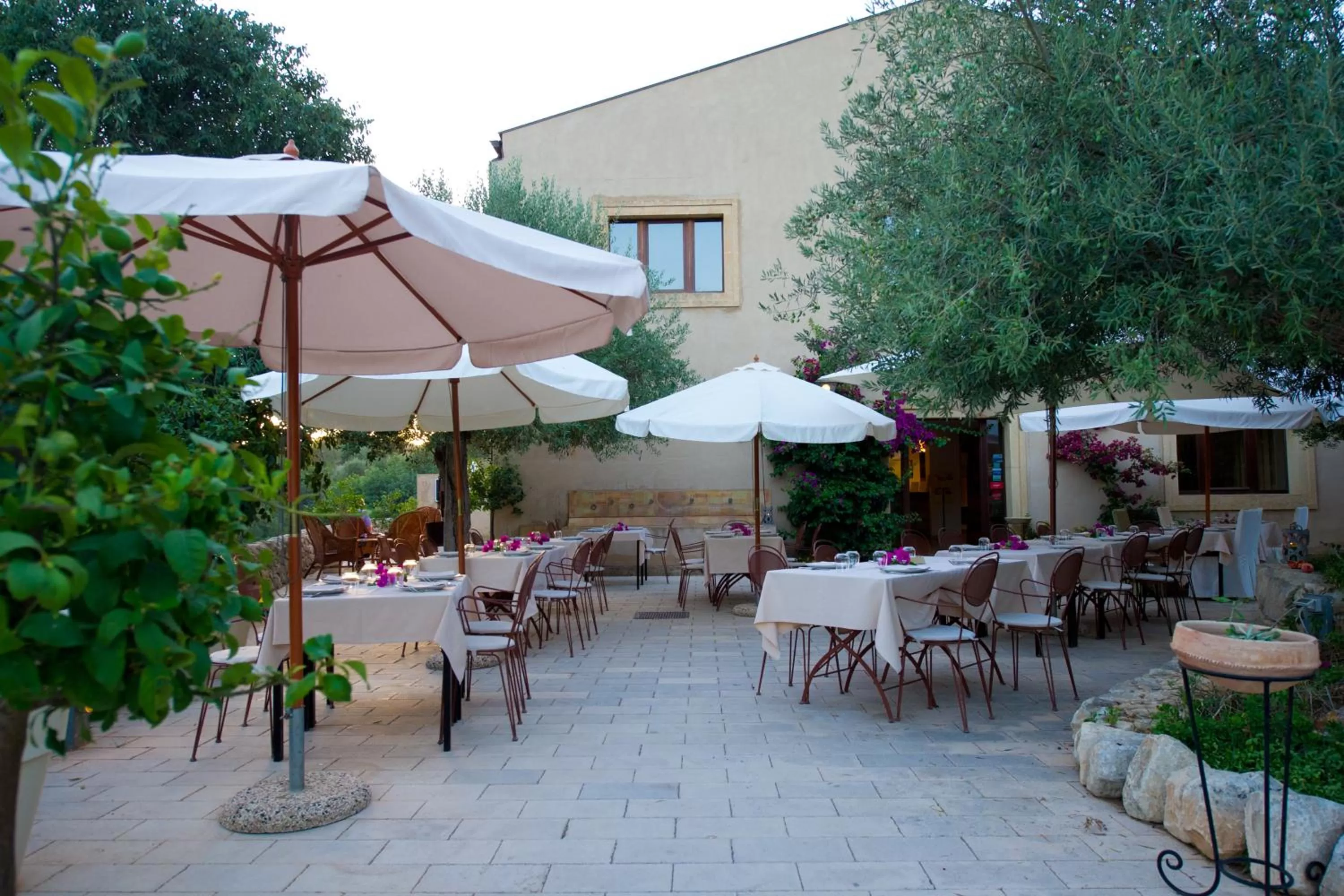 Restaurant/places to eat in Relais Parco Cavalonga